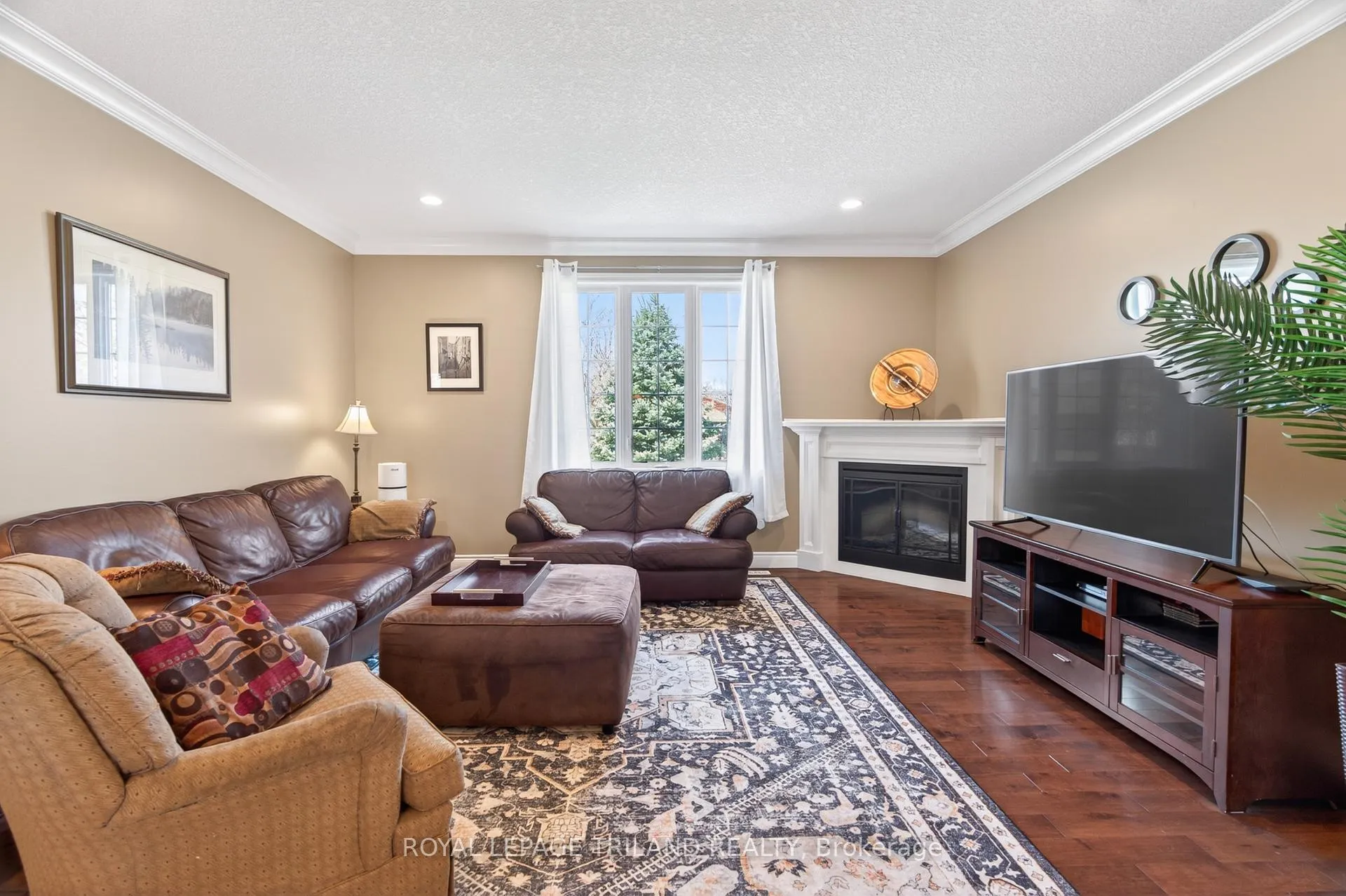 Photo 11 of 40 Fieldstone Crescent, Middlesex Centre, Komoka — HOMEH
