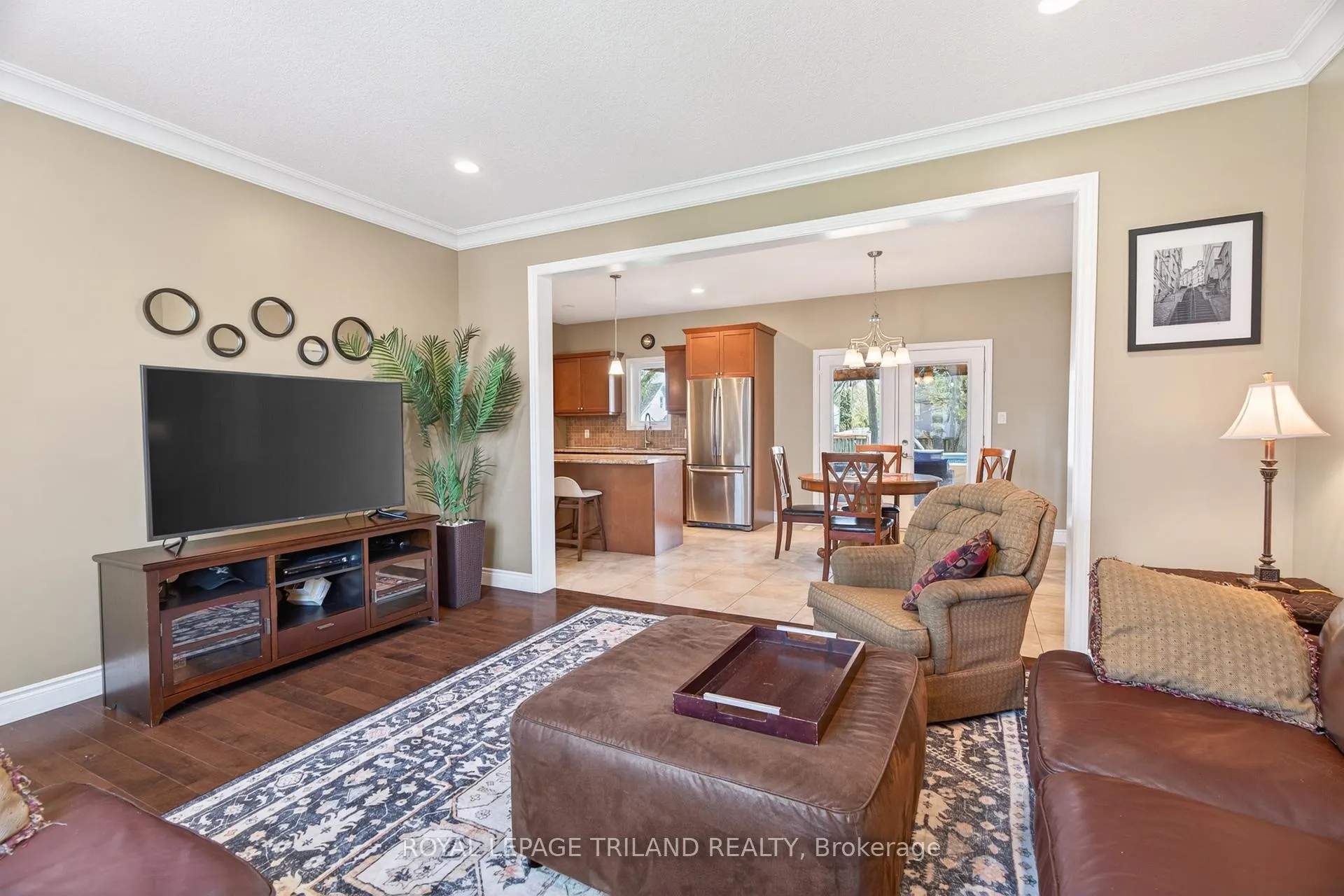 Photo 12 of 40 Fieldstone Crescent, Middlesex Centre, Komoka — HOMEH