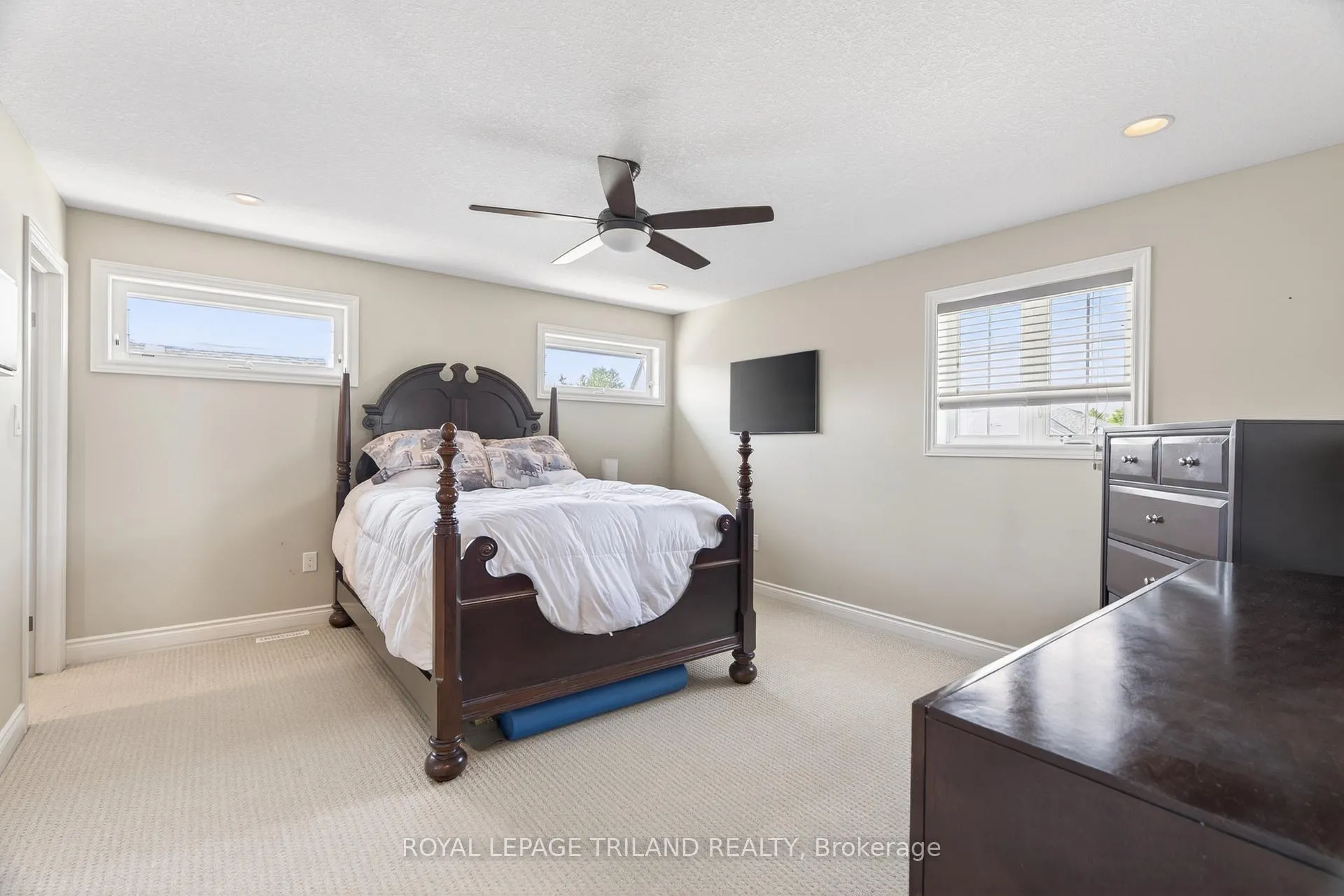 Photo 28 of 40 Fieldstone Crescent, Middlesex Centre, Komoka — HOMEH