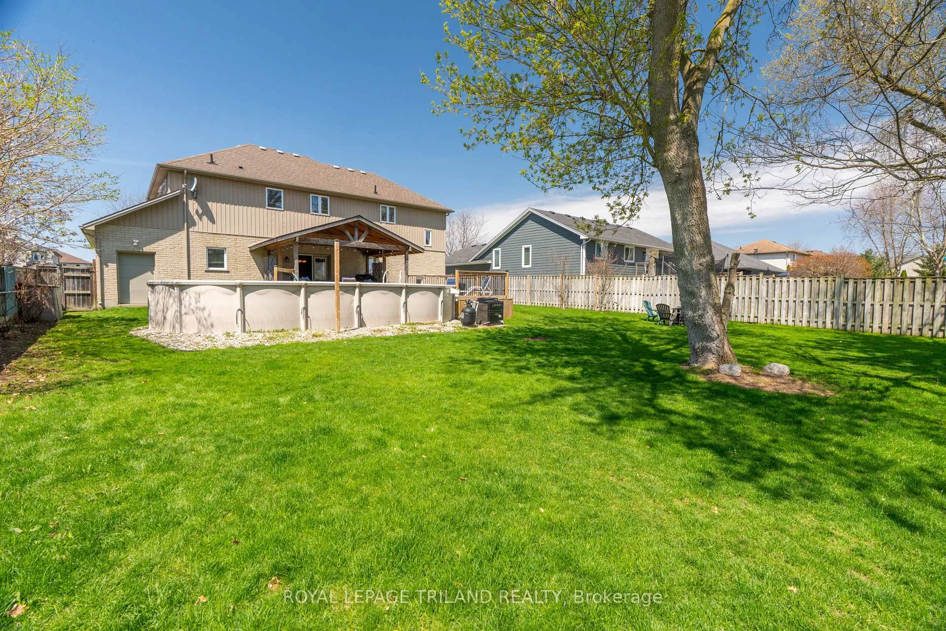 Photo 45 of 40 Fieldstone Crescent, Middlesex Centre, Komoka — HOMEH