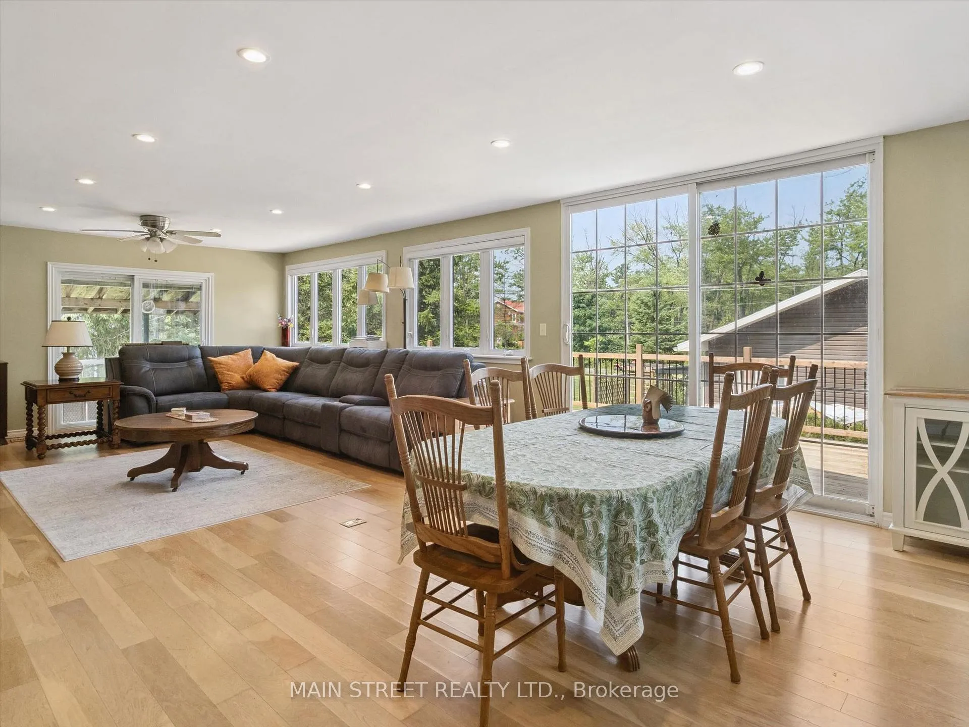 Photo 5 of 1183 South Morrison Lake Road, Gravenhurst, Wood (Gravenhurst) — HOMEH