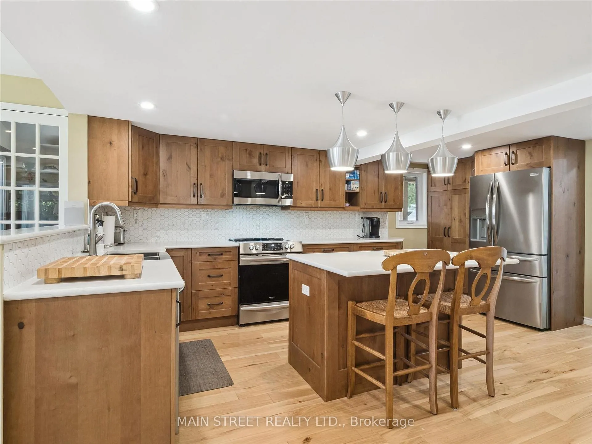 Photo 7 of 1183 South Morrison Lake Road, Gravenhurst, Wood (Gravenhurst) — HOMEH