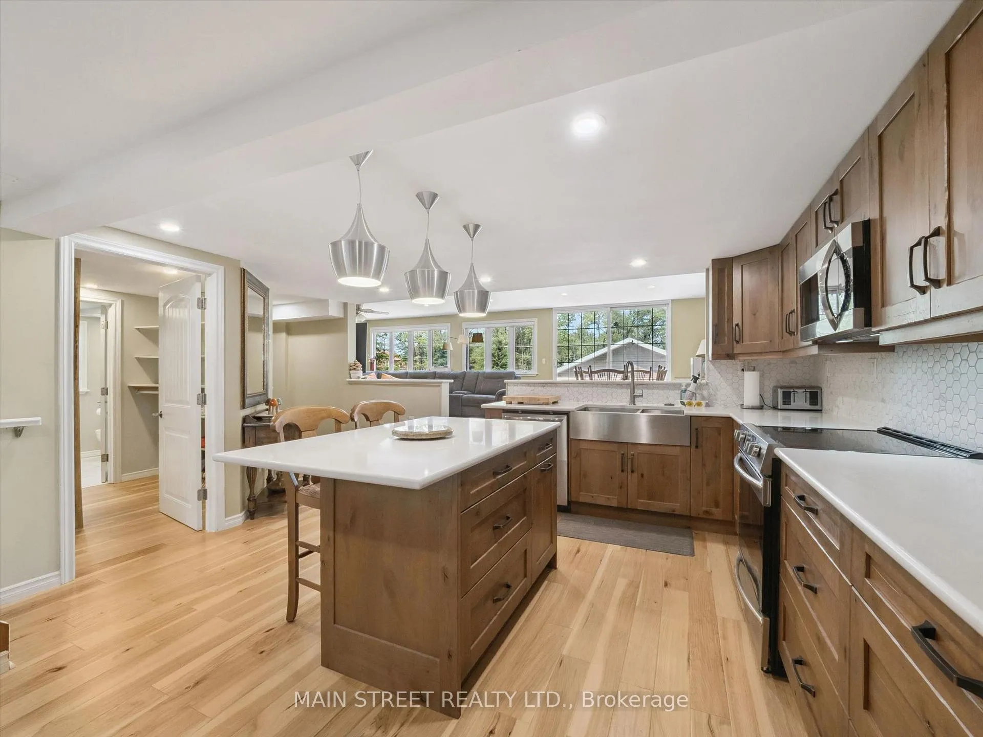 Photo 9 of 1183 South Morrison Lake Road, Gravenhurst, Wood (Gravenhurst) — HOMEH