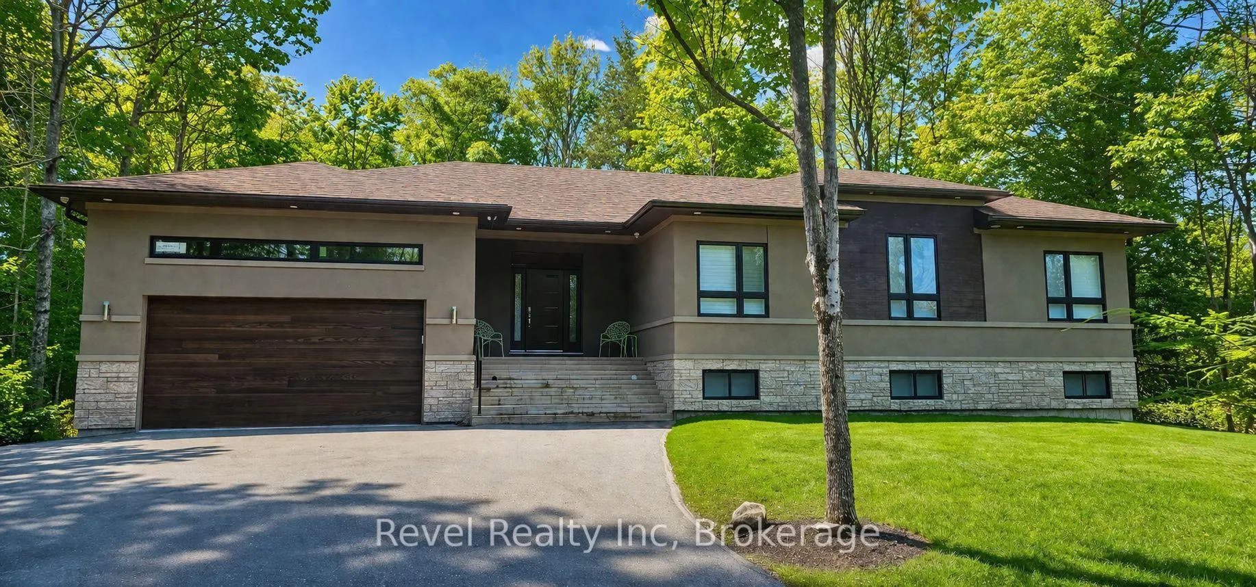 Photo 1 of 146 Moreau Parkway, Tiny, Rural Tiny — HOMEH