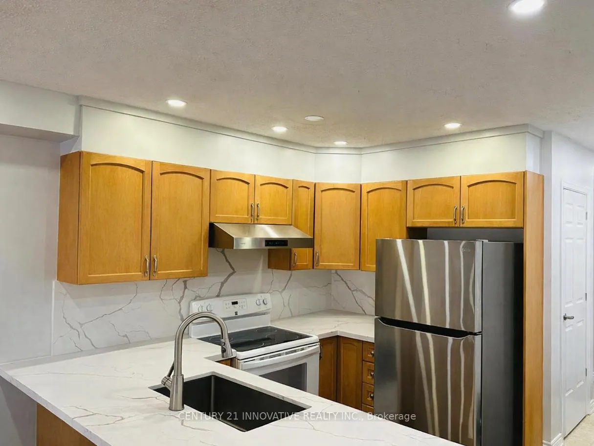 Photo 5 of Unit B, 25 Griffiths Dr, Brant, Paris — HOMEH