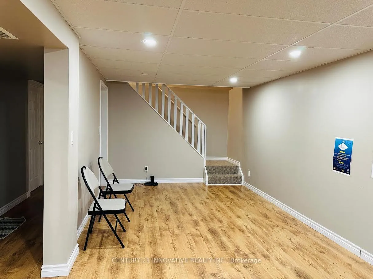 Photo 13 of Unit B, 25 Griffiths Dr, Brant, Paris — HOMEH