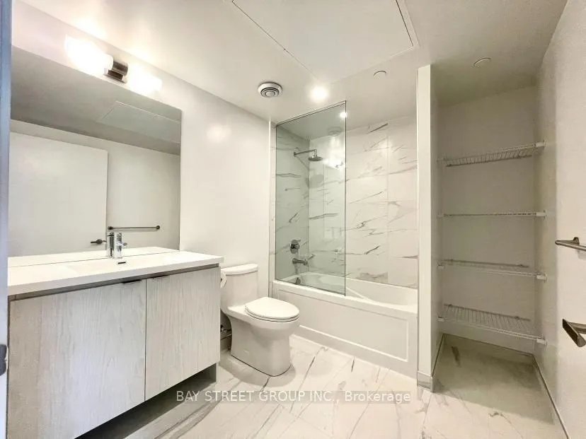 Photo 6 of Unit 6803, 55 Cooper Street, Toronto, Waterfront Communities — HOMEH