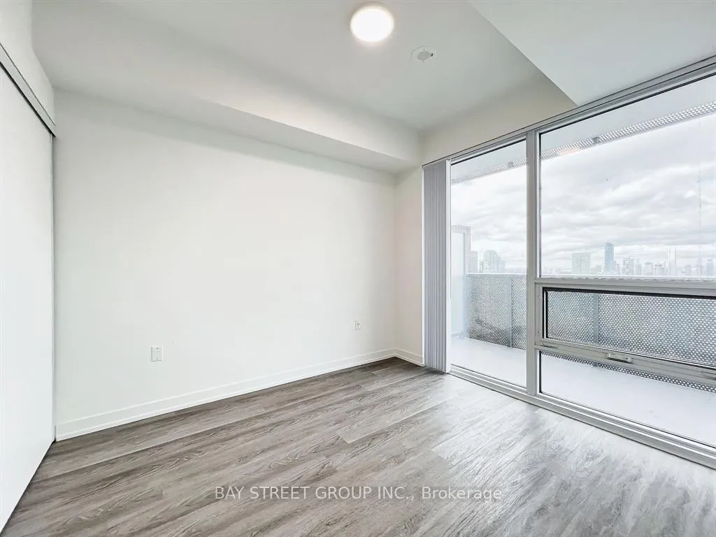 Photo 14 of Unit 6803, 55 Cooper Street, Toronto, Waterfront Communities — HOMEH
