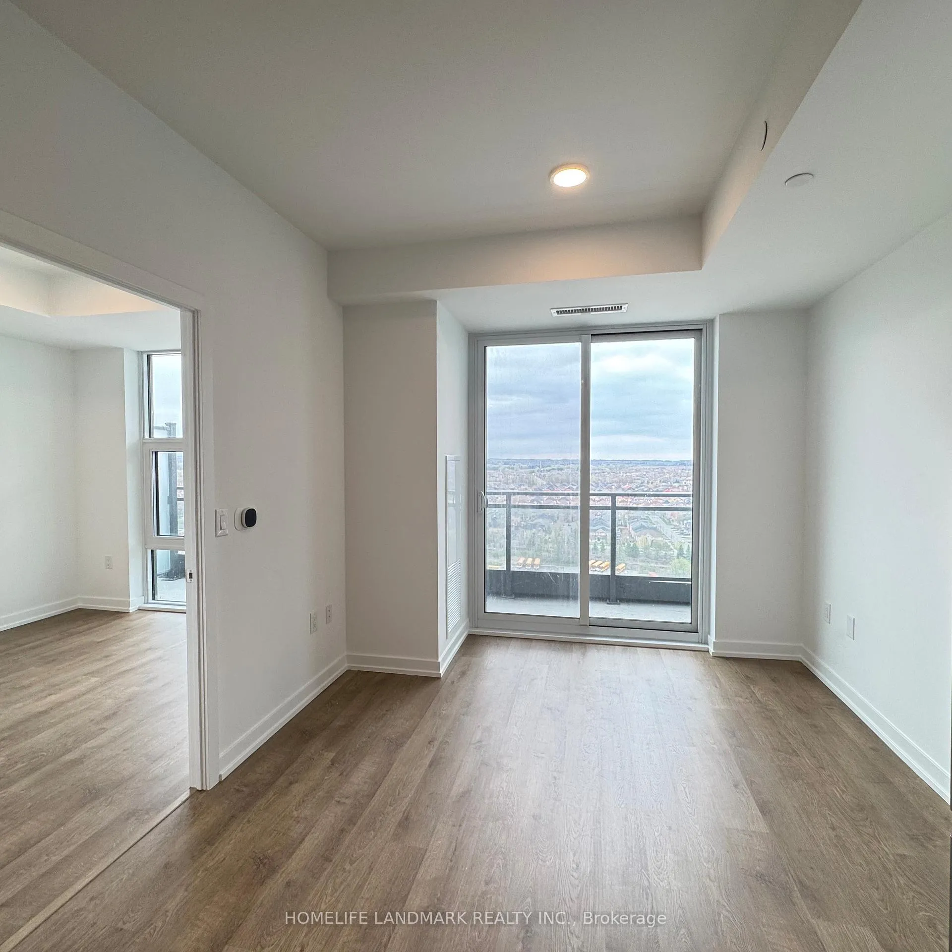 Photo 4 of Unit A 2111, 9763 Markham Road, Markham, Greensborough — HOMEH