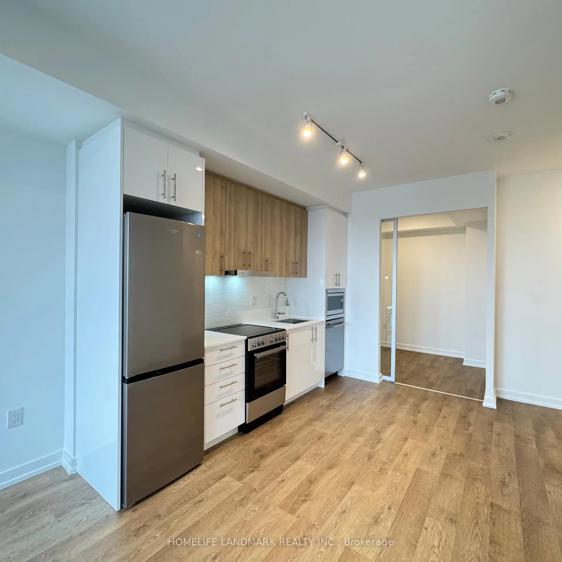 Photo 7 of Unit A 2111, 9763 Markham Road, Markham, Greensborough — HOMEH