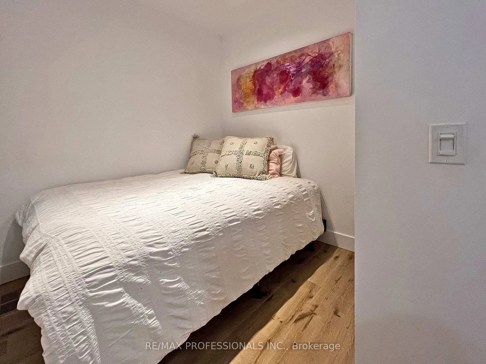 Photo 15 of Unit B, 60 Melbourne Avenue, Toronto, South Parkdale — HOMEH