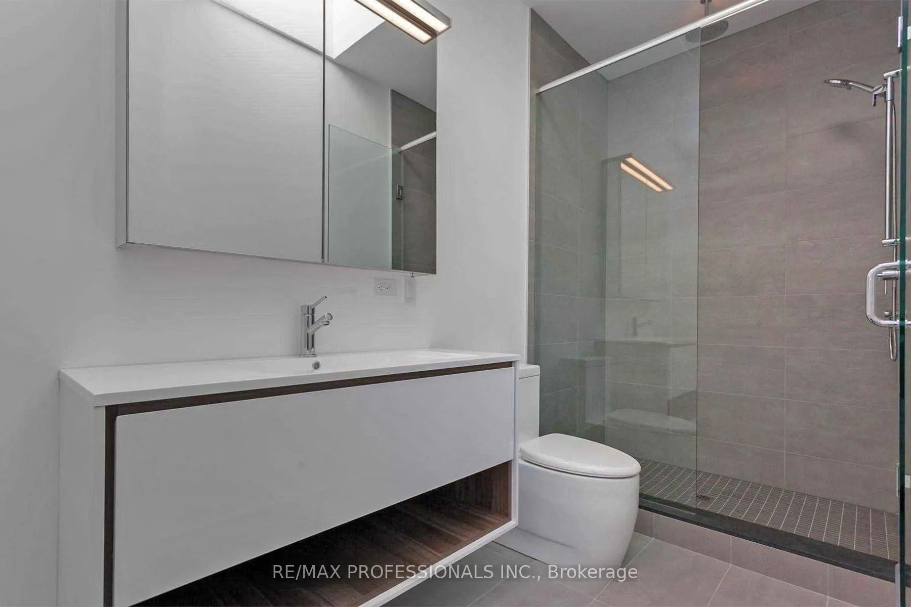 Photo 21 of Unit B, 60 Melbourne Avenue, Toronto, South Parkdale — HOMEH