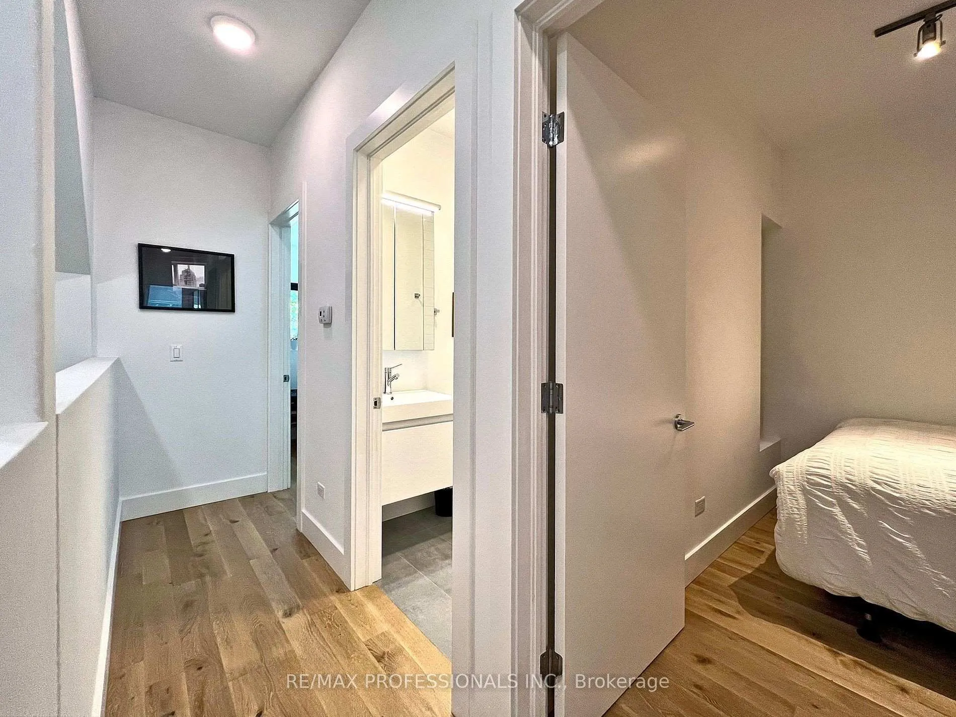 Photo 22 of Unit B, 60 Melbourne Avenue, Toronto, South Parkdale — HOMEH