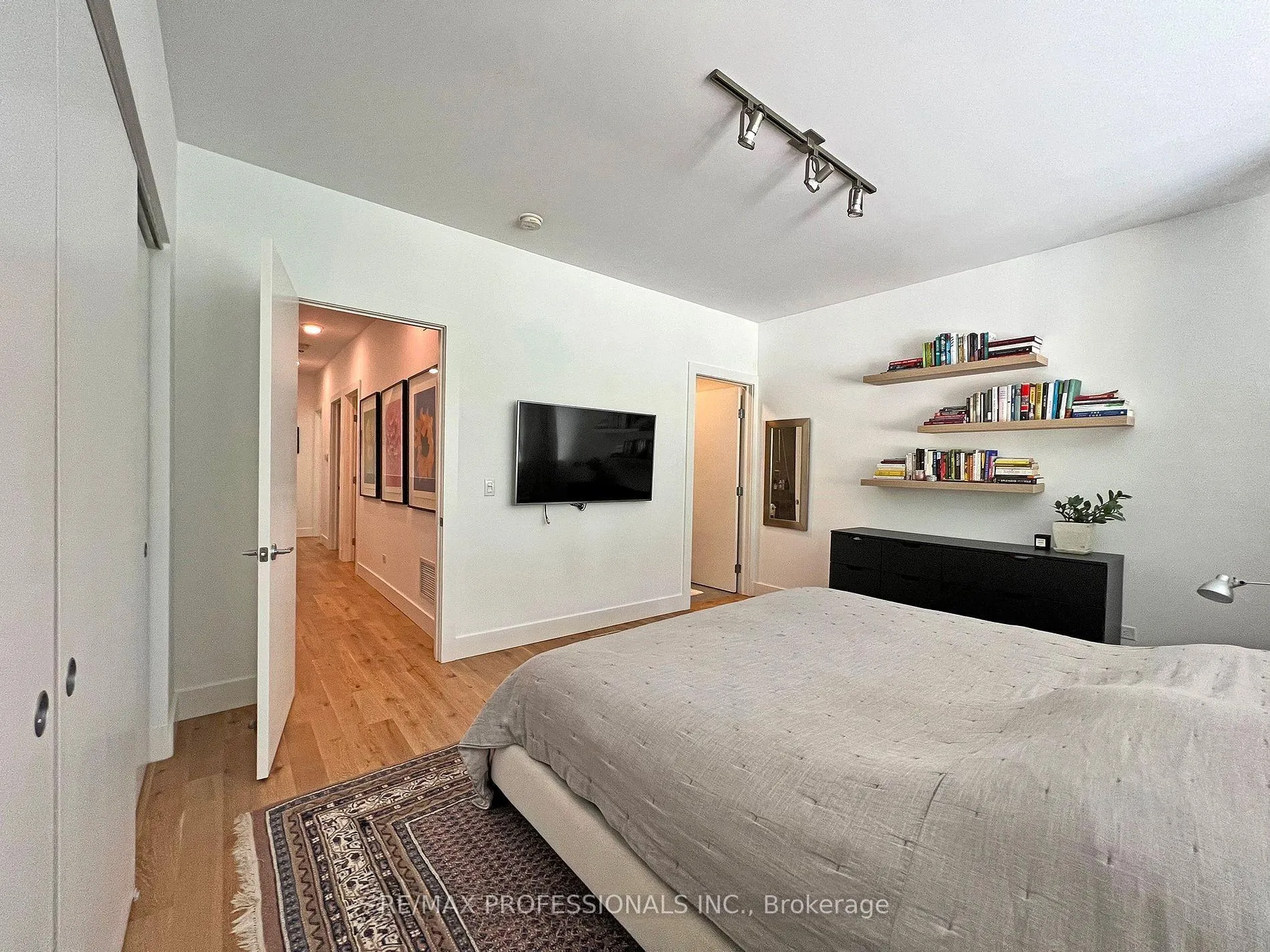 Photo 26 of Unit B, 60 Melbourne Avenue, Toronto, South Parkdale — HOMEH