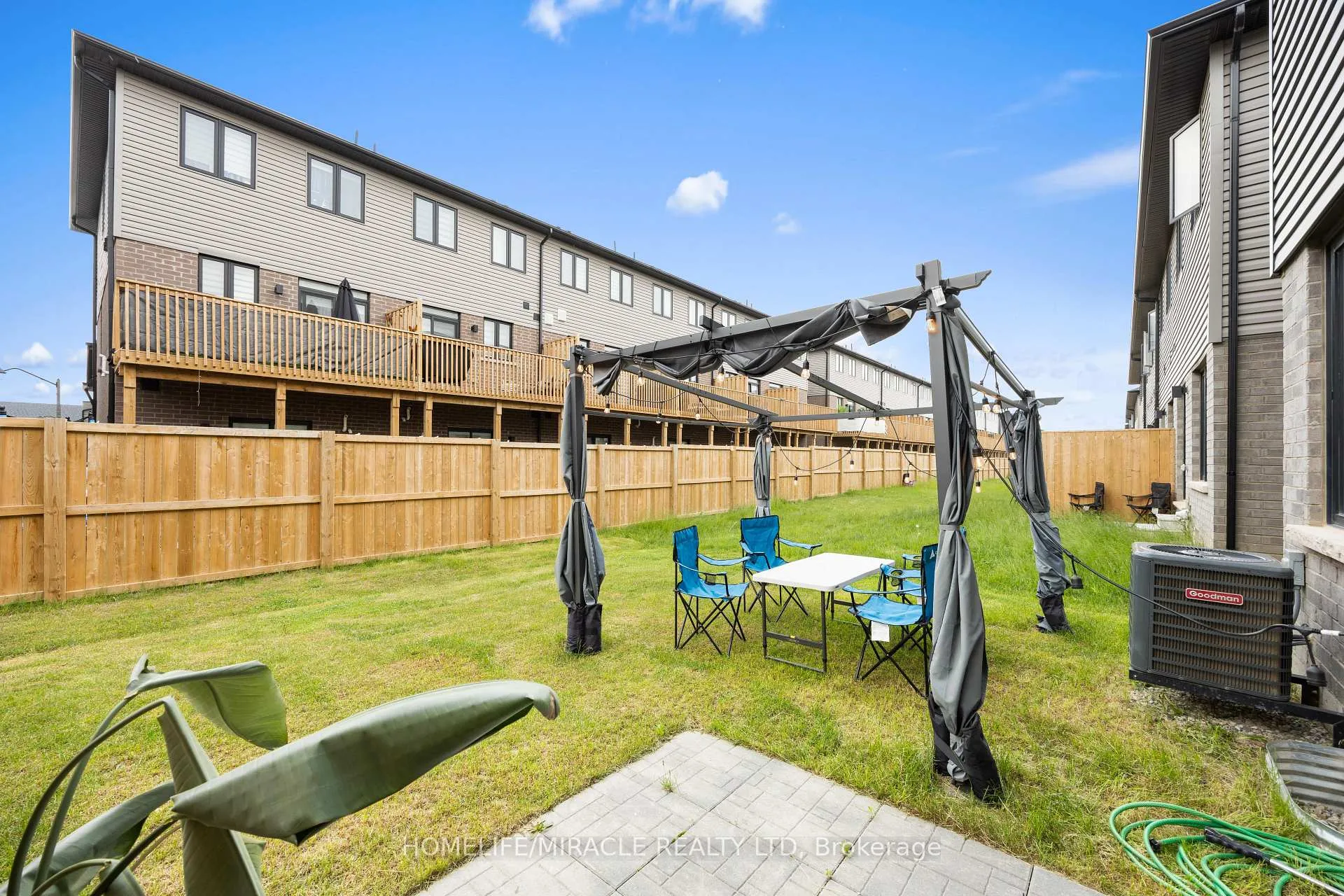 Photo 4 of 58 June Callwood Way, Brant, Brantford Twp — HOMEH