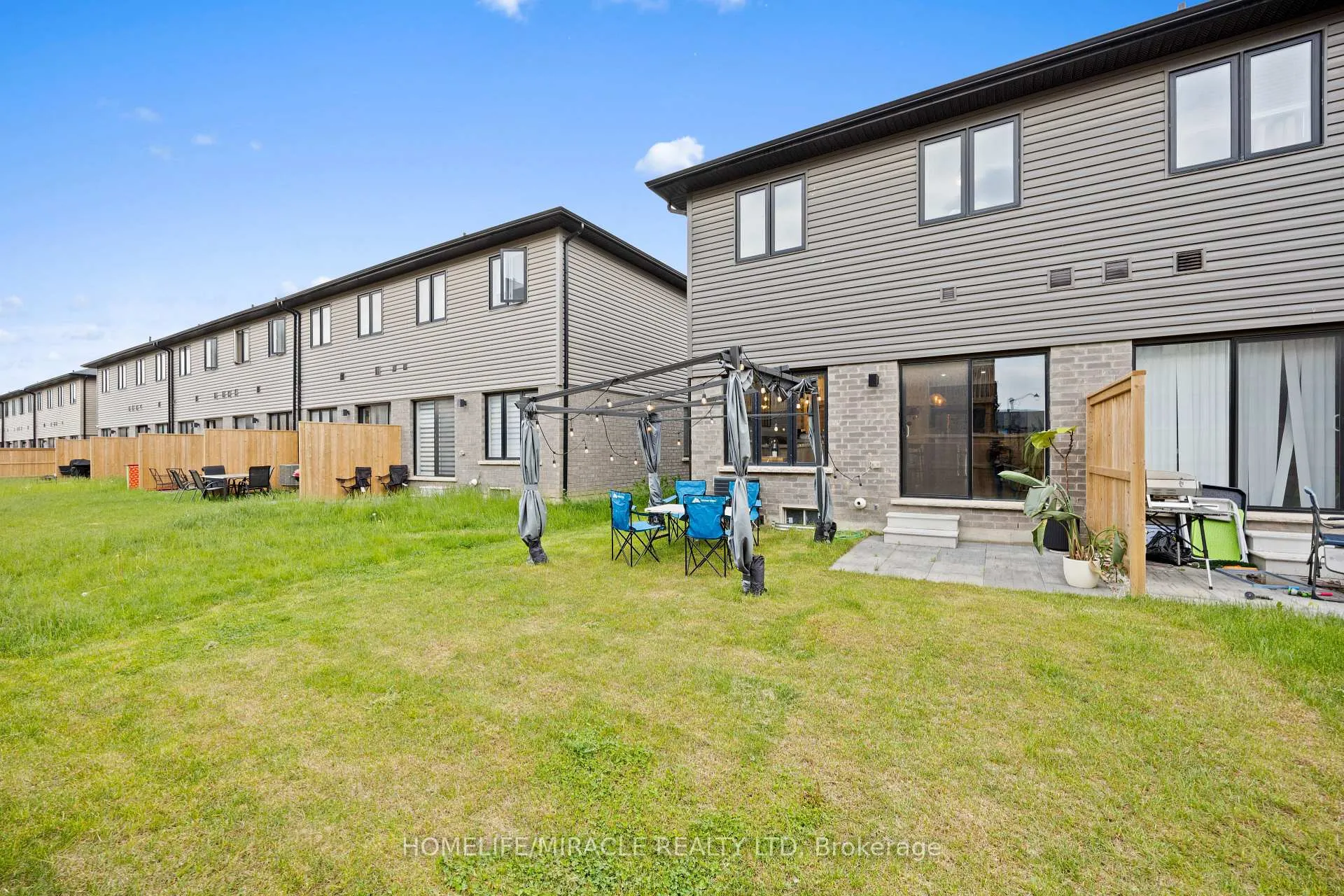 Photo 7 of 58 June Callwood Way, Brant, Brantford Twp — HOMEH