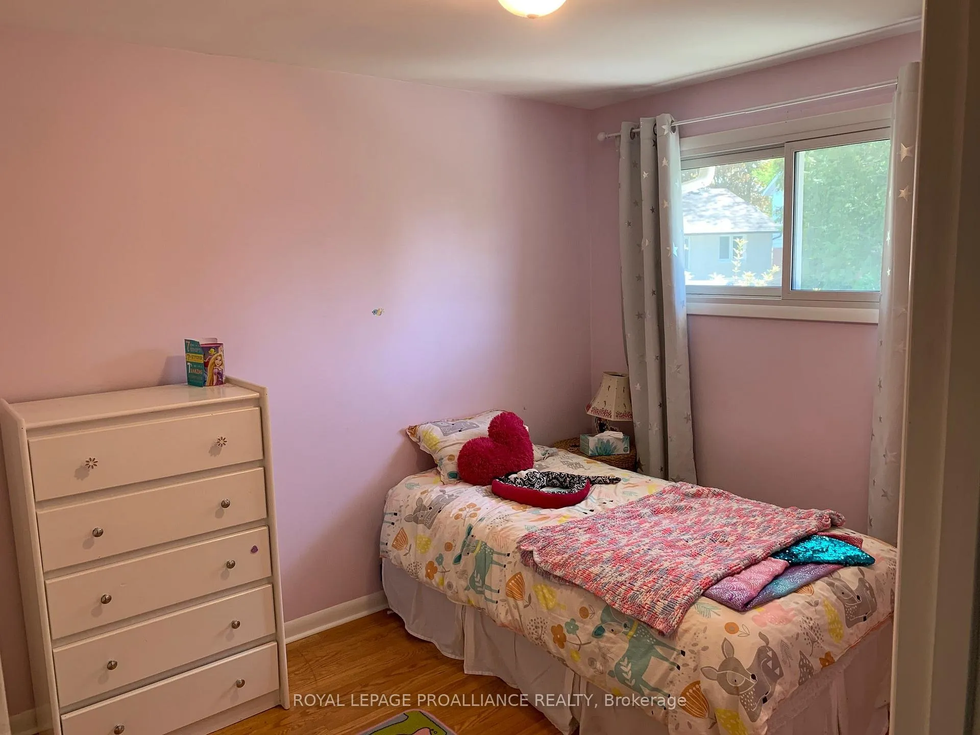 Photo 11 of 11 Bradley Crescent, Belleville, Belleville Ward — HOMEH
