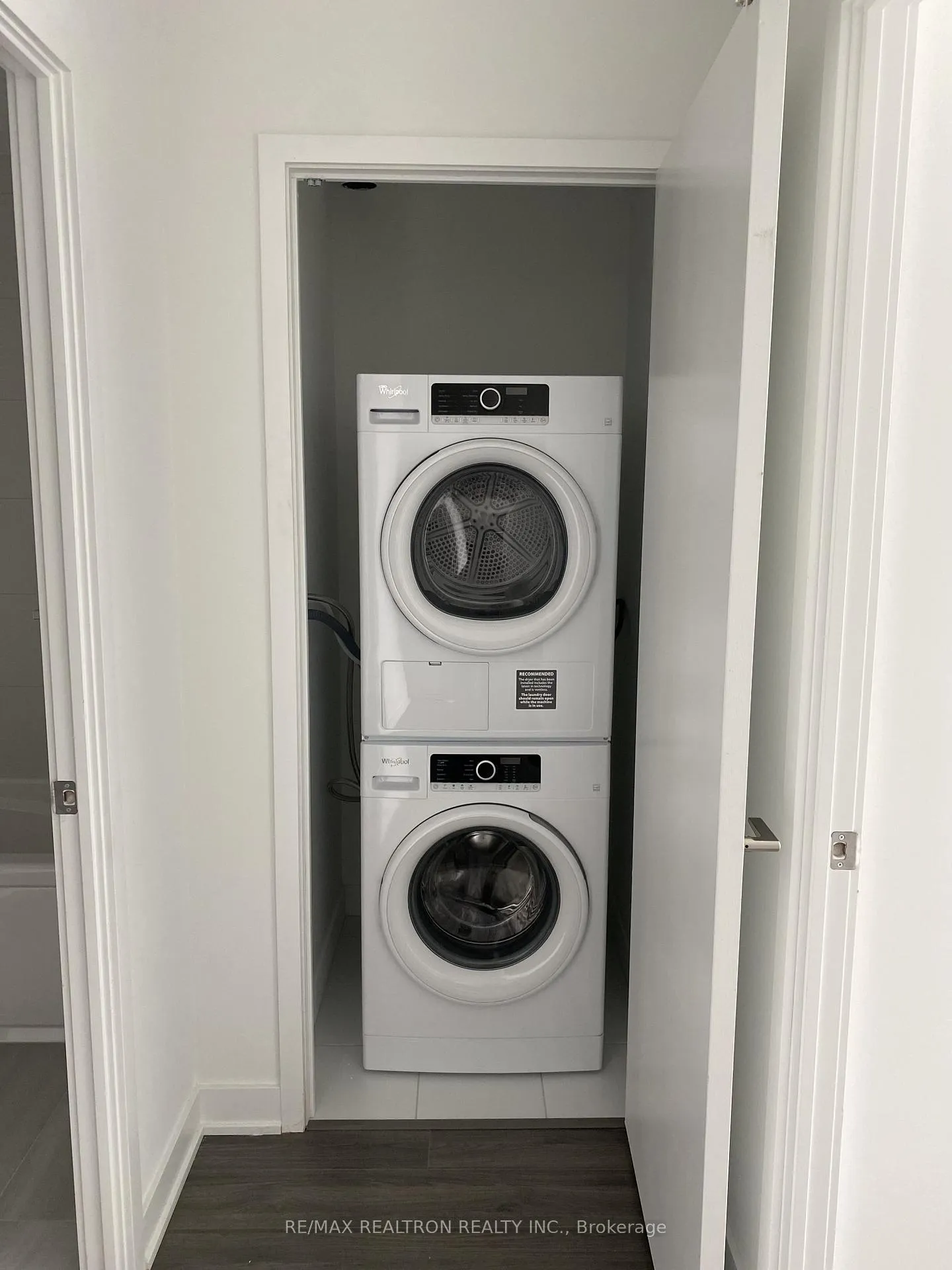 Photo 17 of Unit 704, 681 Yonge Street, Barrie, Painswick South — HOMEH