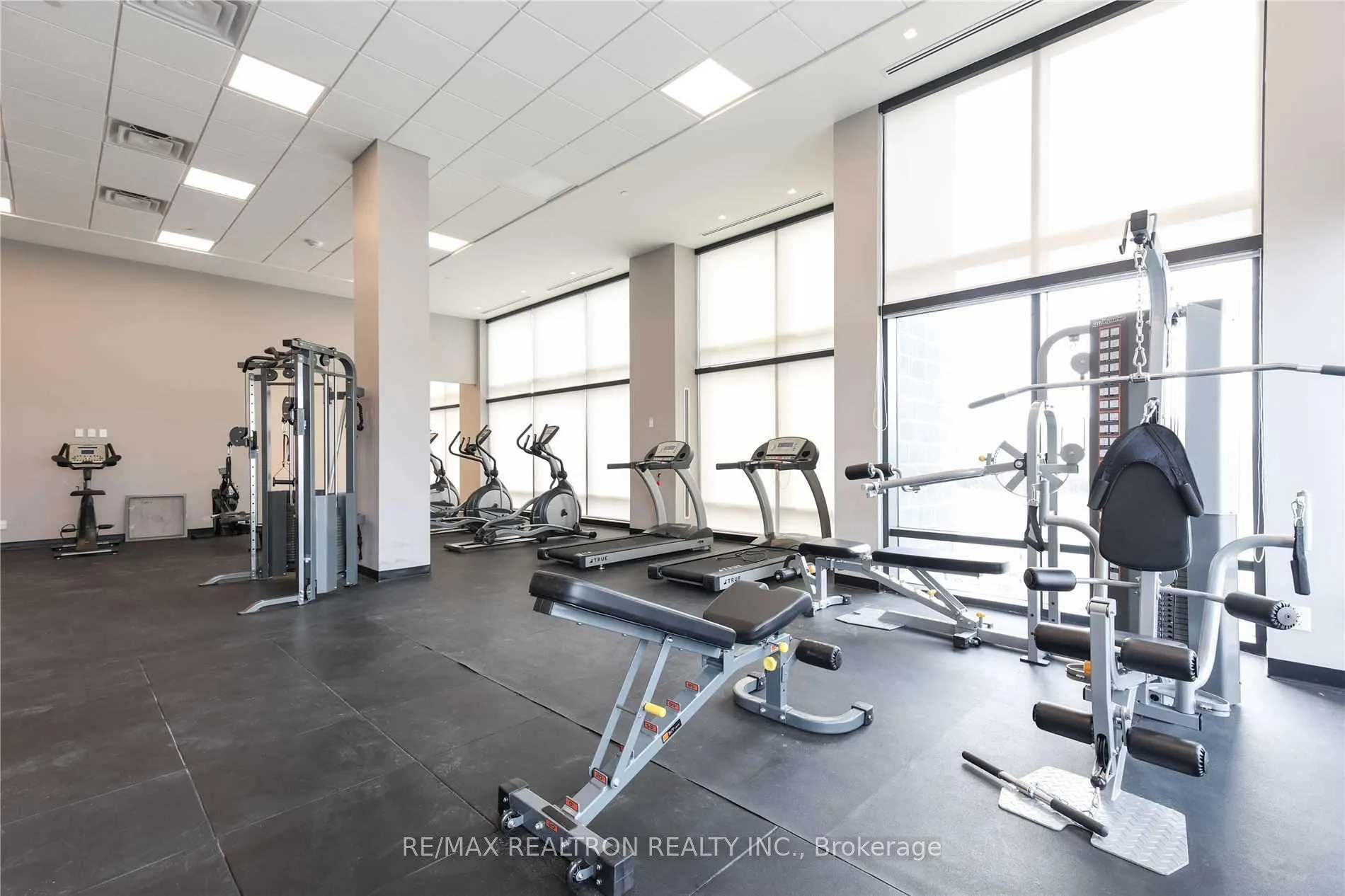 Photo 22 of Unit 704, 681 Yonge Street, Barrie, Painswick South — HOMEH