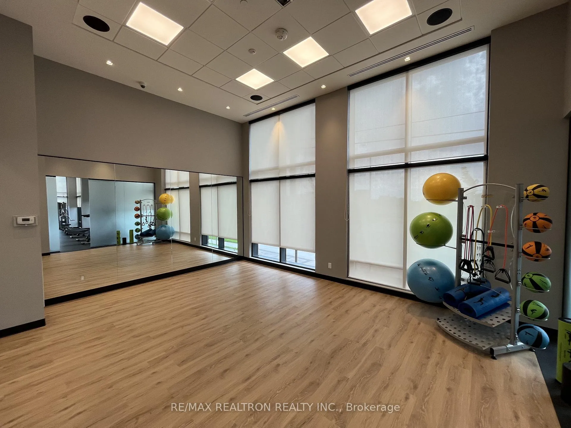 Photo 25 of Unit 704, 681 Yonge Street, Barrie, Painswick South — HOMEH