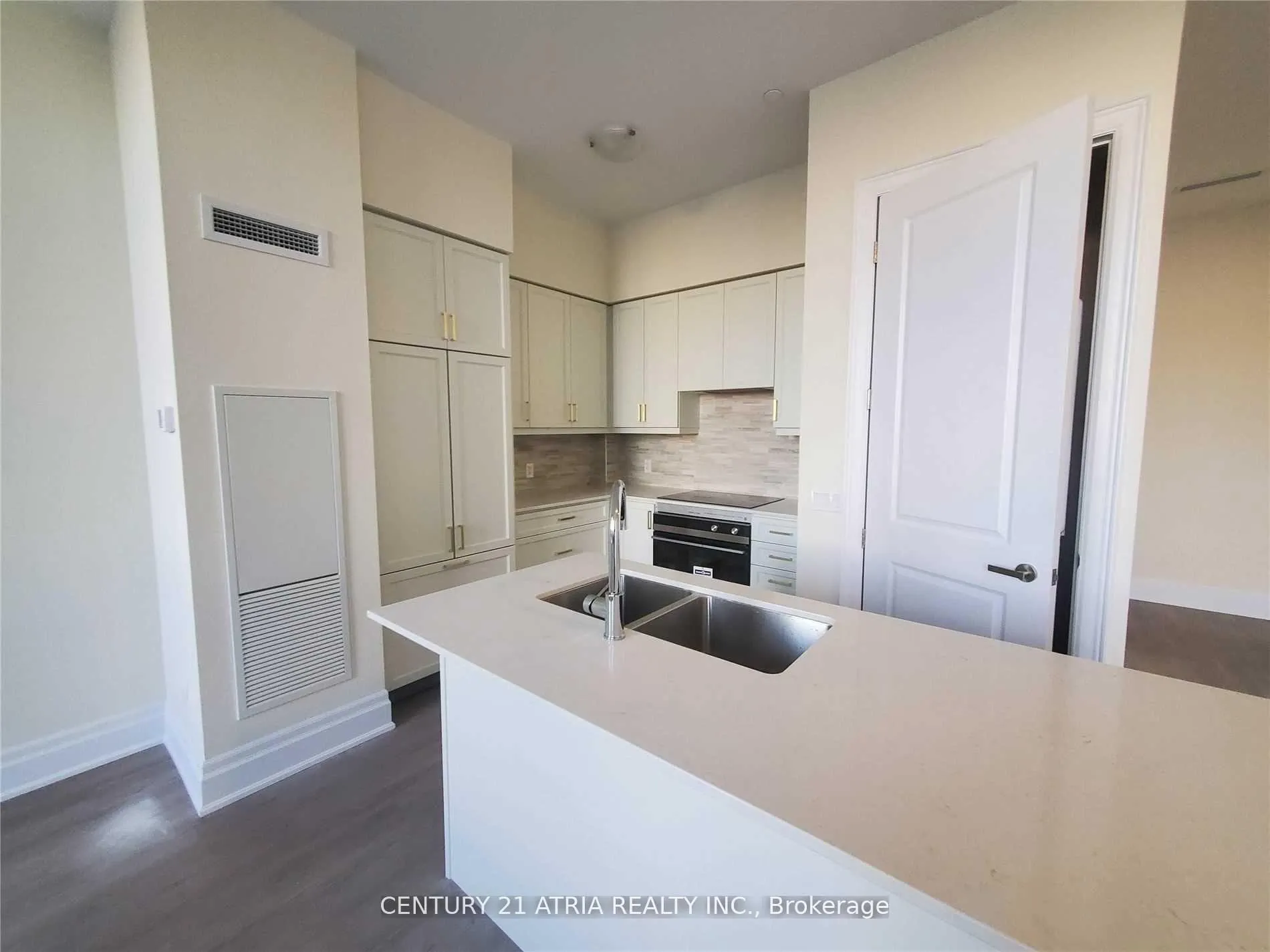 Photo 1 of Unit 102, 9085 Jane Street, Vaughan, Concord — HOMEH