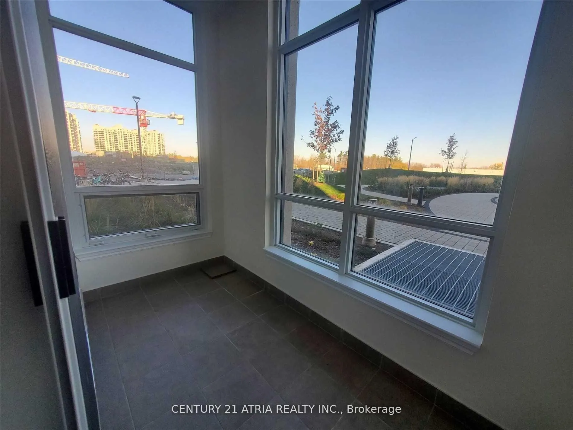 Photo 6 of Unit 102, 9085 Jane Street, Vaughan, Concord — HOMEH