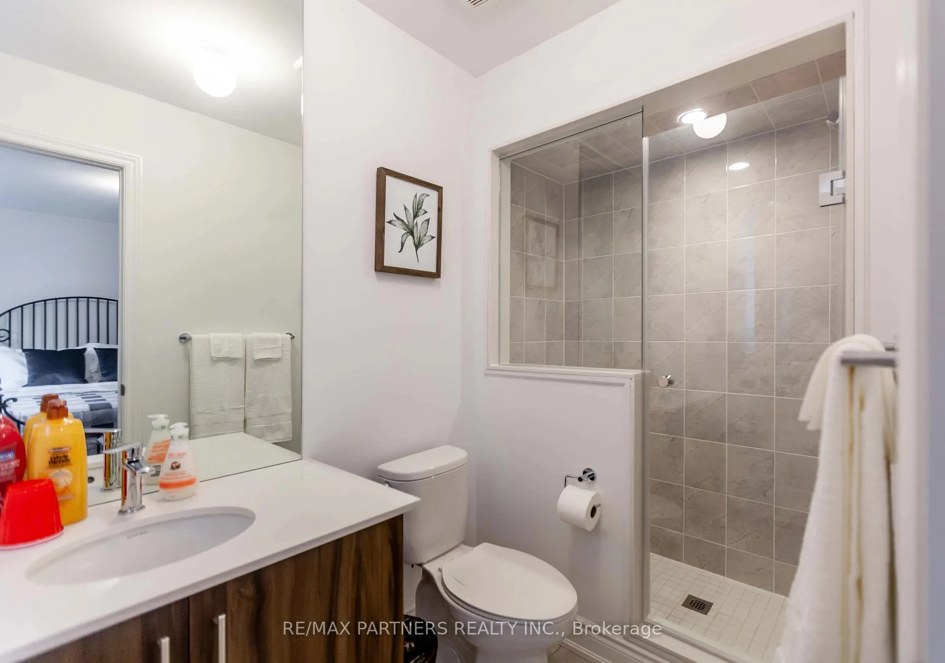 Photo 11 of 109 Lichfield Road, Markham, Unionville — HOMEH