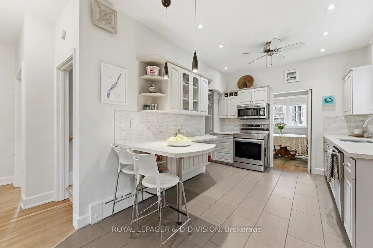 Photo 6 of 44 Tecumseth Street, Orillia — HOMEH