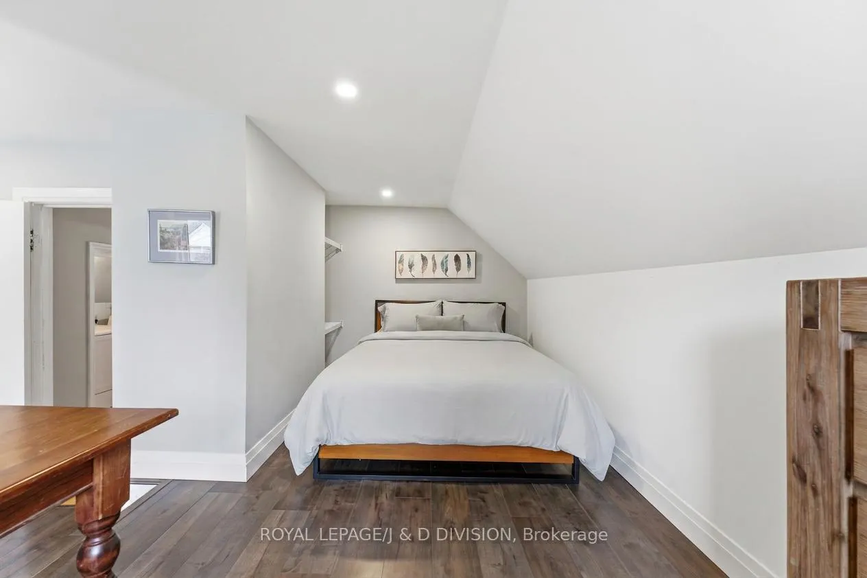 Photo 13 of 44 Tecumseth Street, Orillia — HOMEH