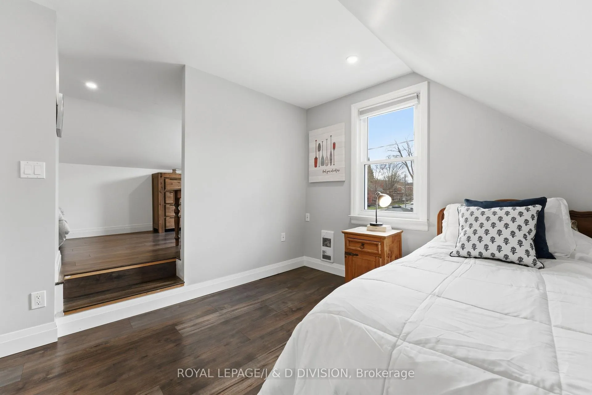 Photo 15 of 44 Tecumseth Street, Orillia — HOMEH