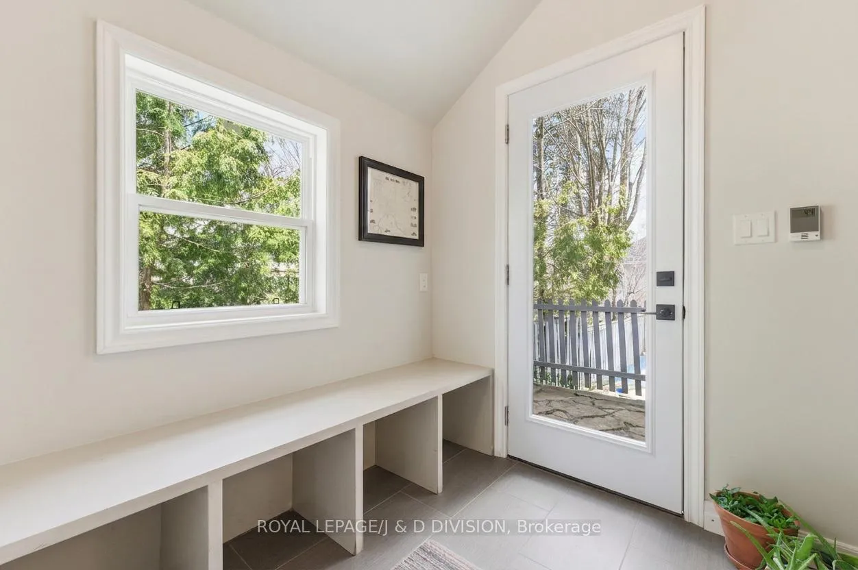 Photo 20 of 44 Tecumseth Street, Orillia — HOMEH
