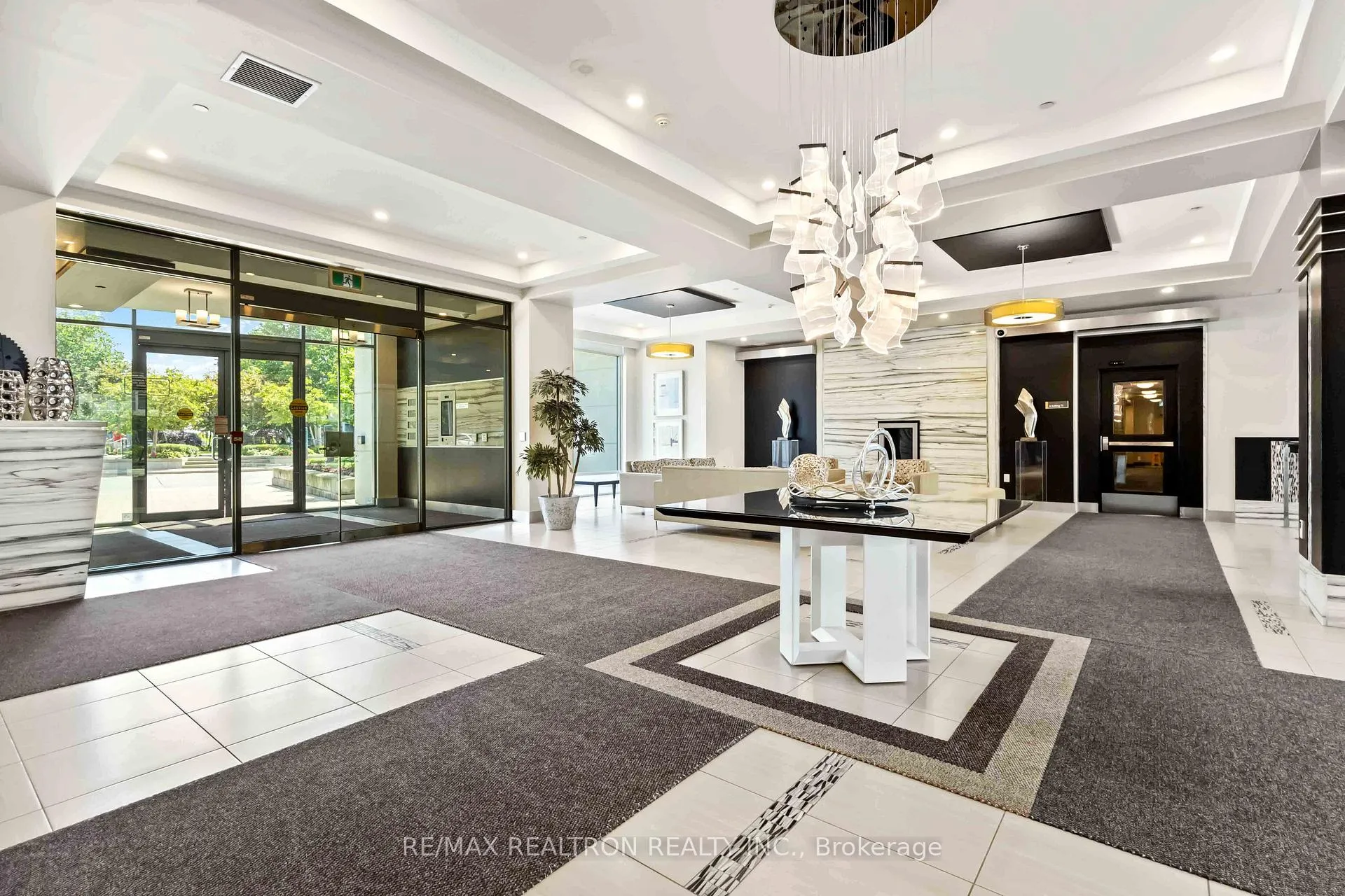 Photo 4 of Unit 508, 30 Clegg Road, Markham, Unionville — HOMEH
