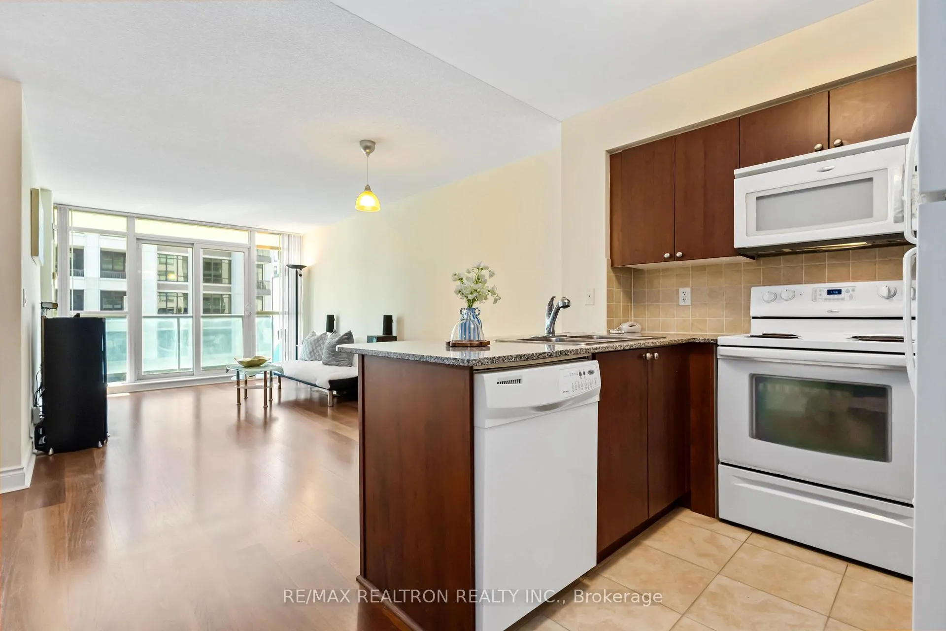 Photo 7 of Unit 508, 30 Clegg Road, Markham, Unionville — HOMEH