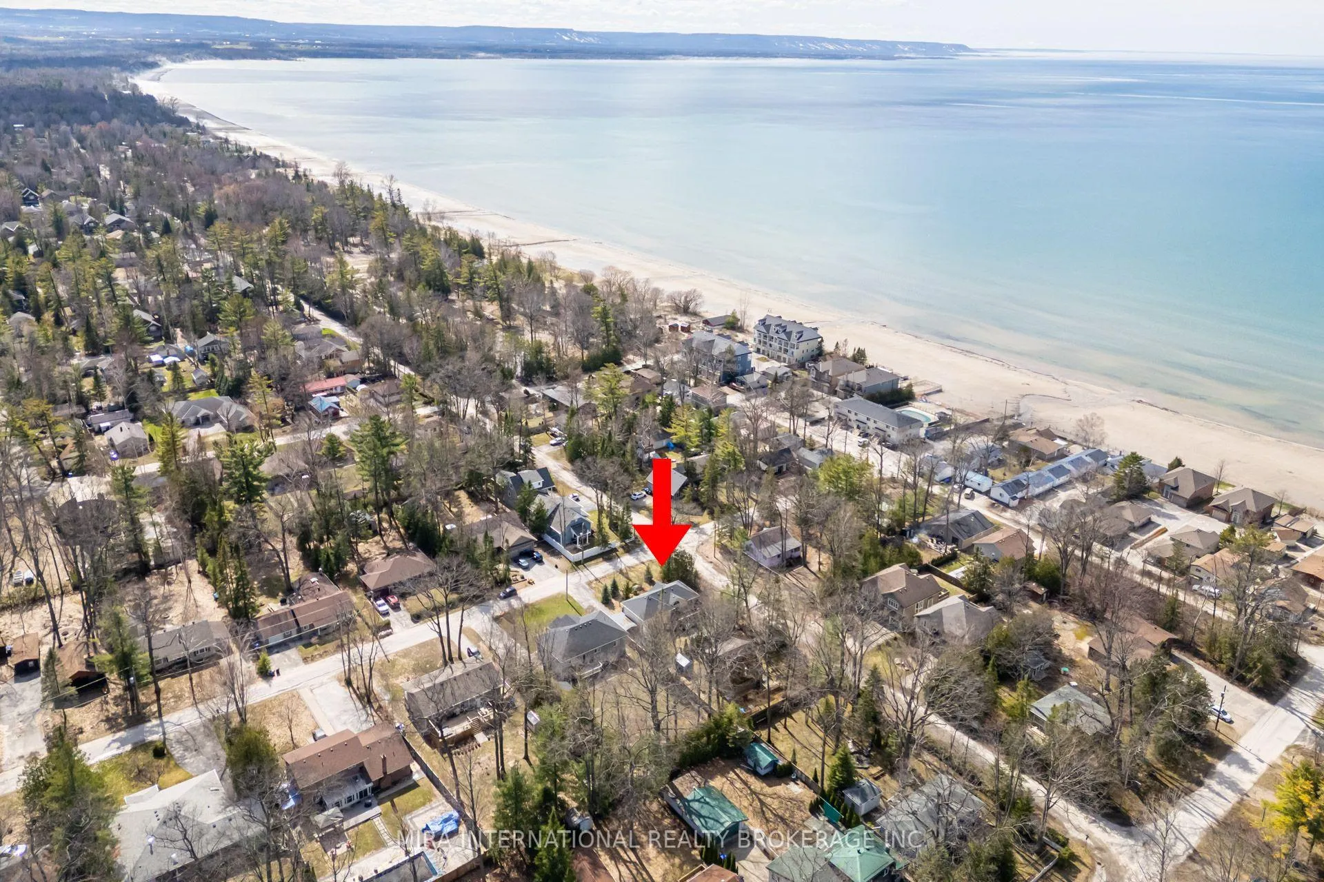 Photo 1 of 47 29TH Street N, Wasaga Beach — HOMEH