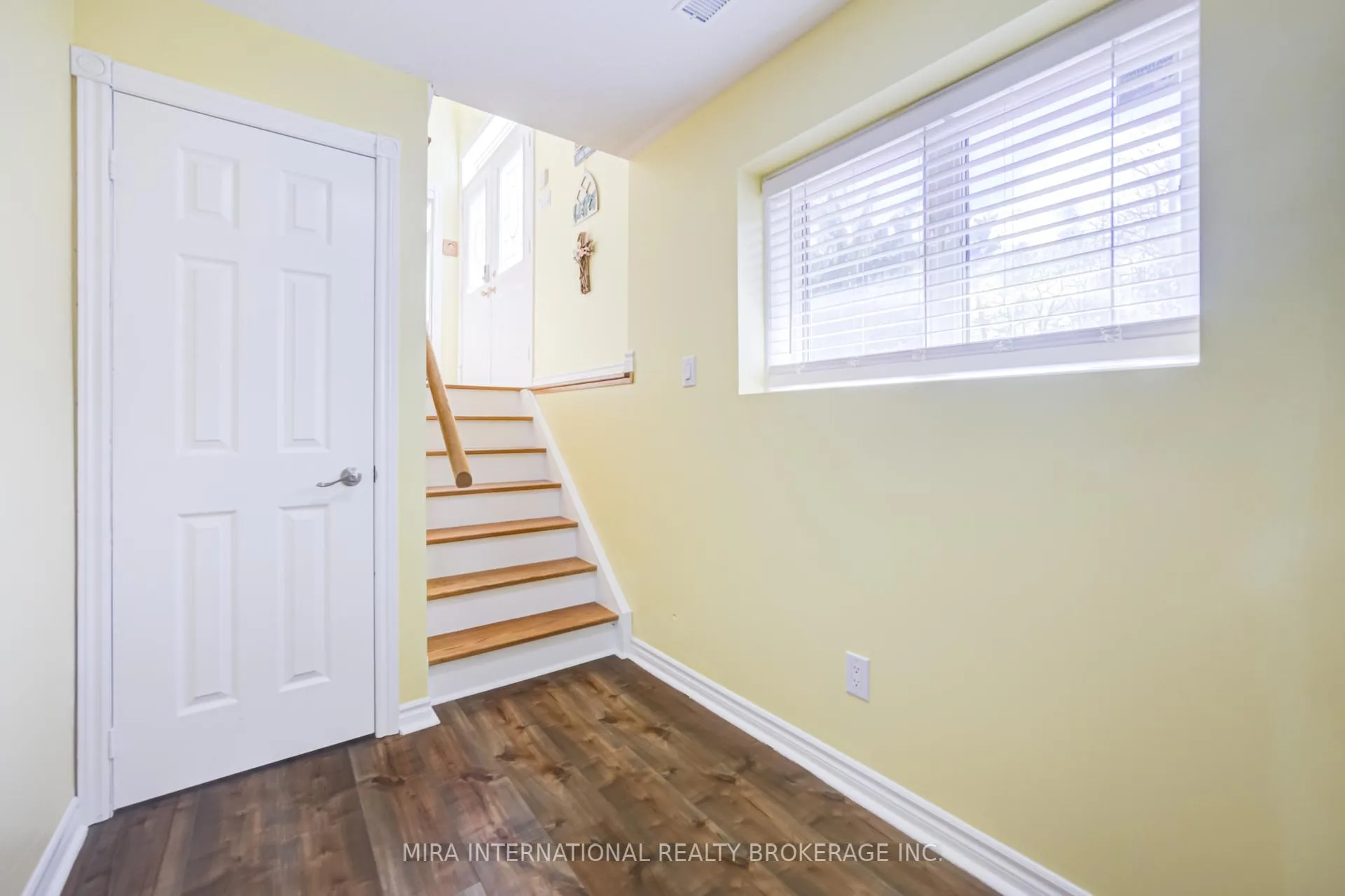 Photo 18 of 47 29TH Street N, Wasaga Beach — HOMEH