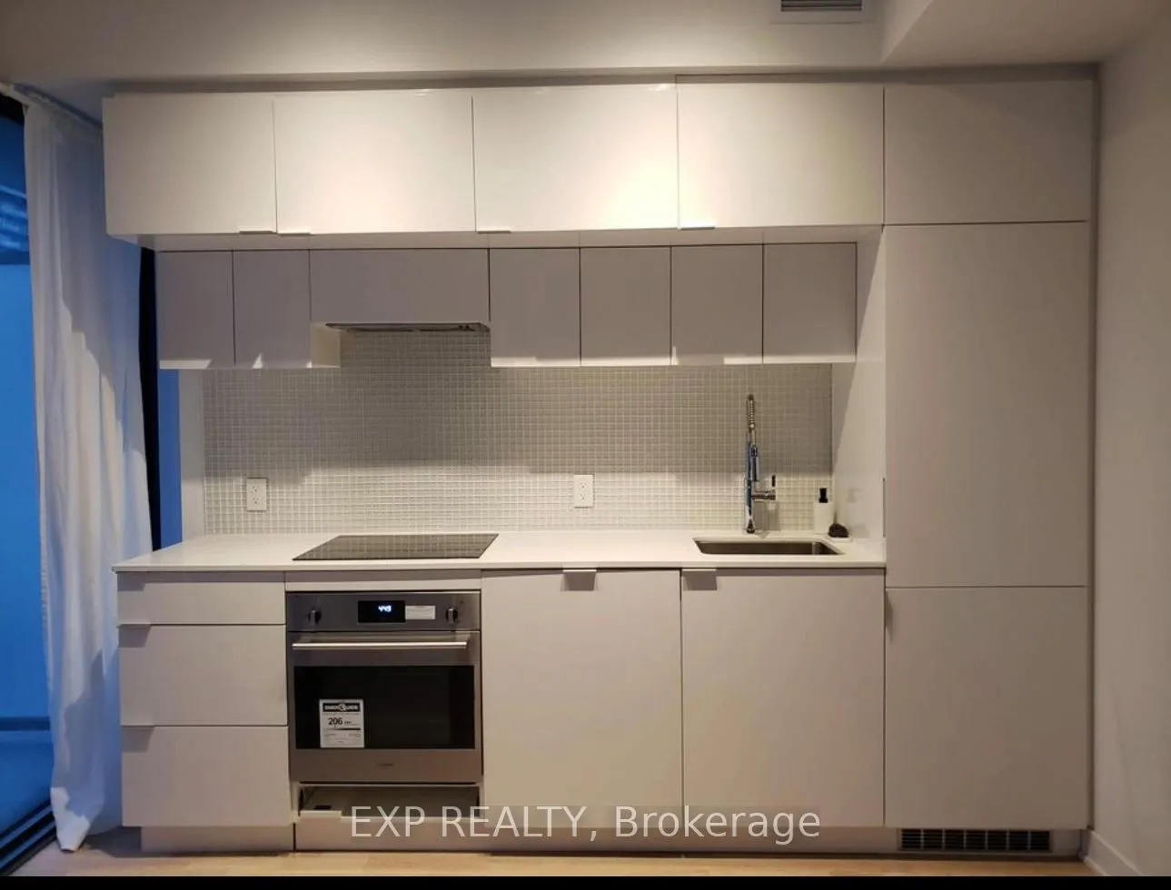 Photo 7 of Unit 911, 185 Roehampton Avenue, Toronto, Mount Pleasant West — HOMEH