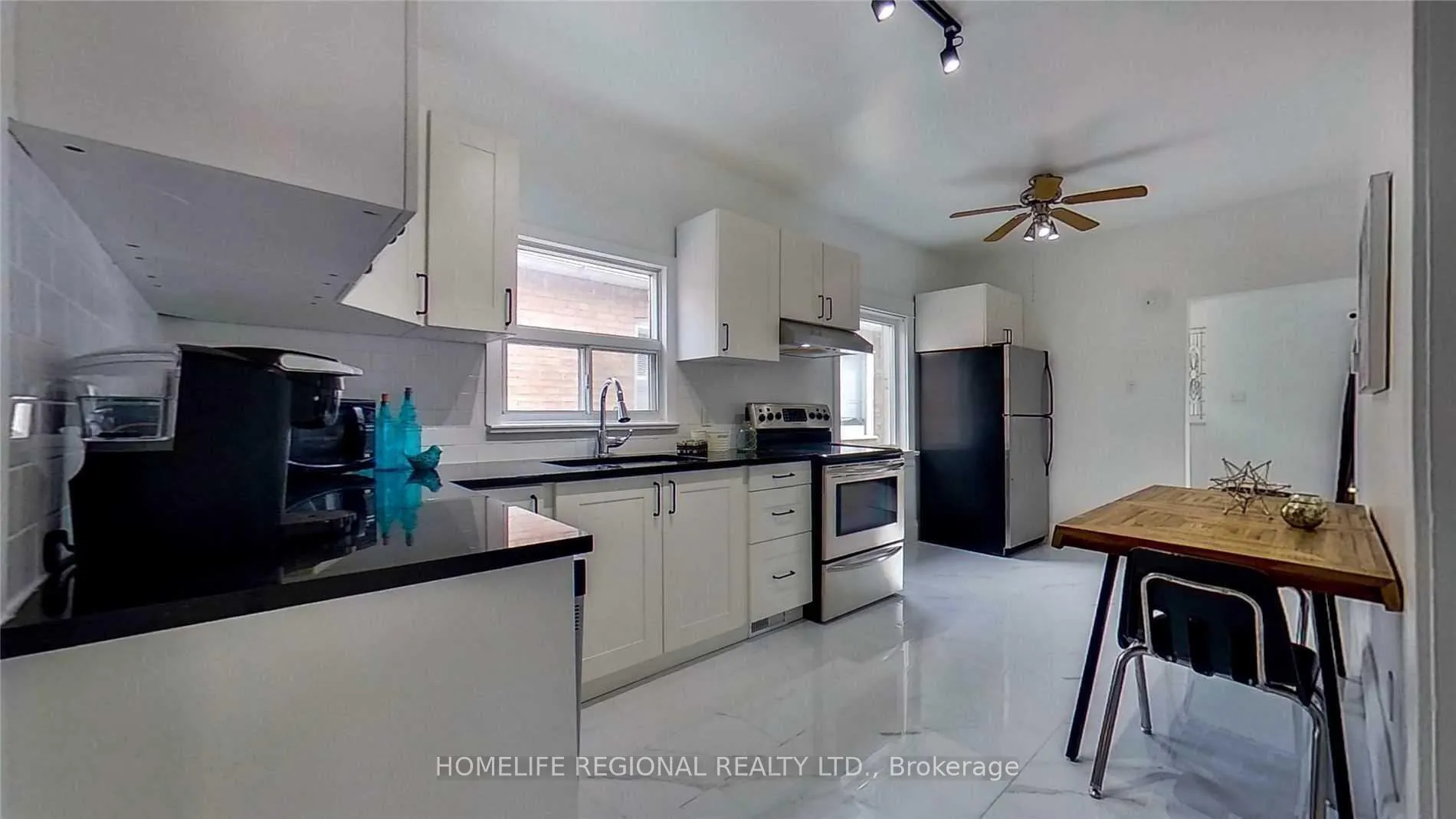 Photo 5 of 22 Criscoe Street, Toronto, Rockcliffe-Smythe — HOMEH
