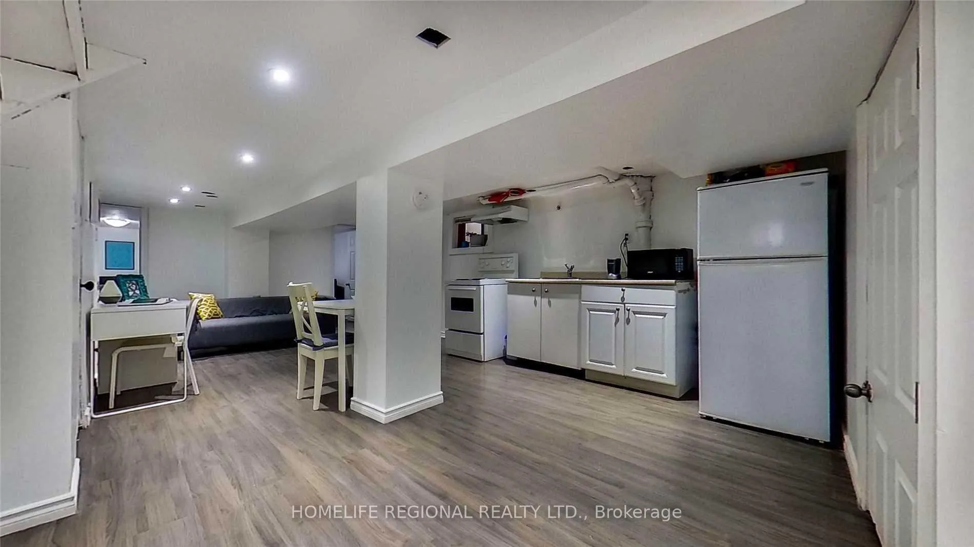 Photo 25 of 22 Criscoe Street, Toronto, Rockcliffe-Smythe — HOMEH