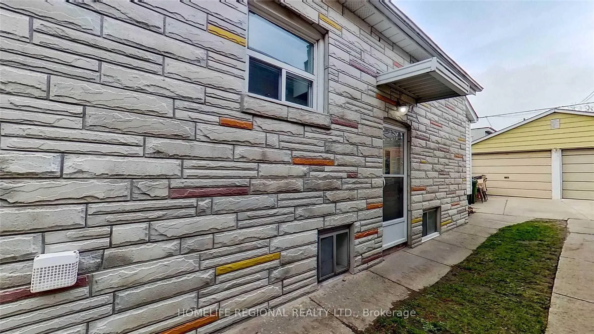 Photo 38 of 22 Criscoe Street, Toronto, Rockcliffe-Smythe — HOMEH