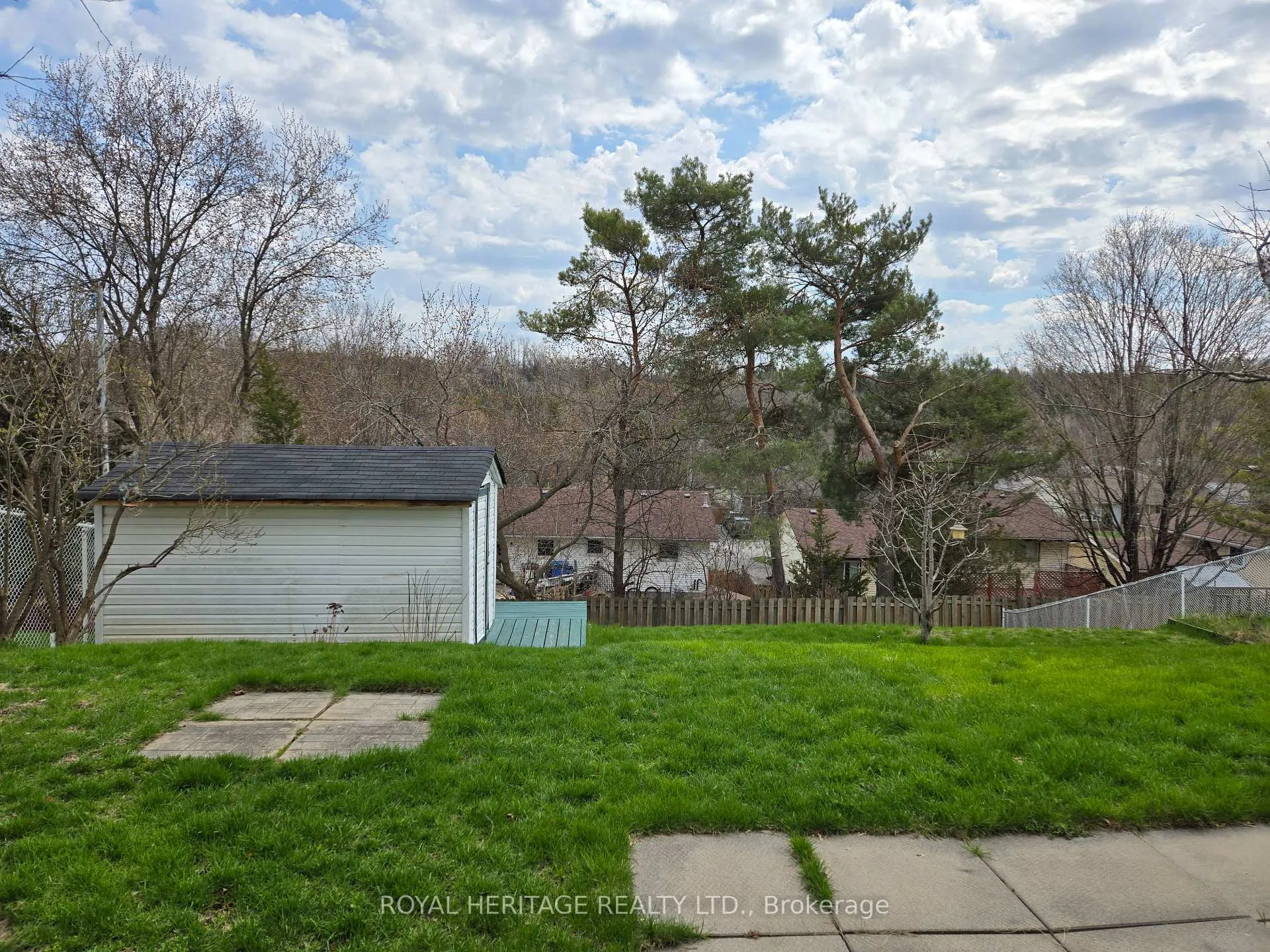 Photo 2 of 29 Fleming Road SW, Quinte West, Trenton Ward — HOMEH