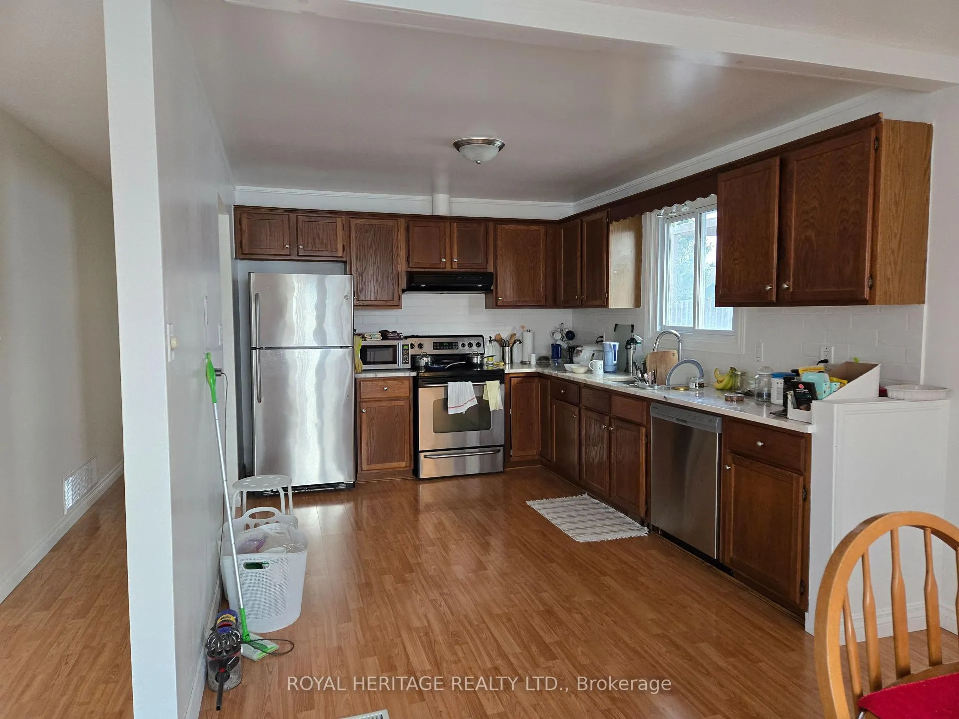 Photo 3 of 29 Fleming Road SW, Quinte West, Trenton Ward — HOMEH