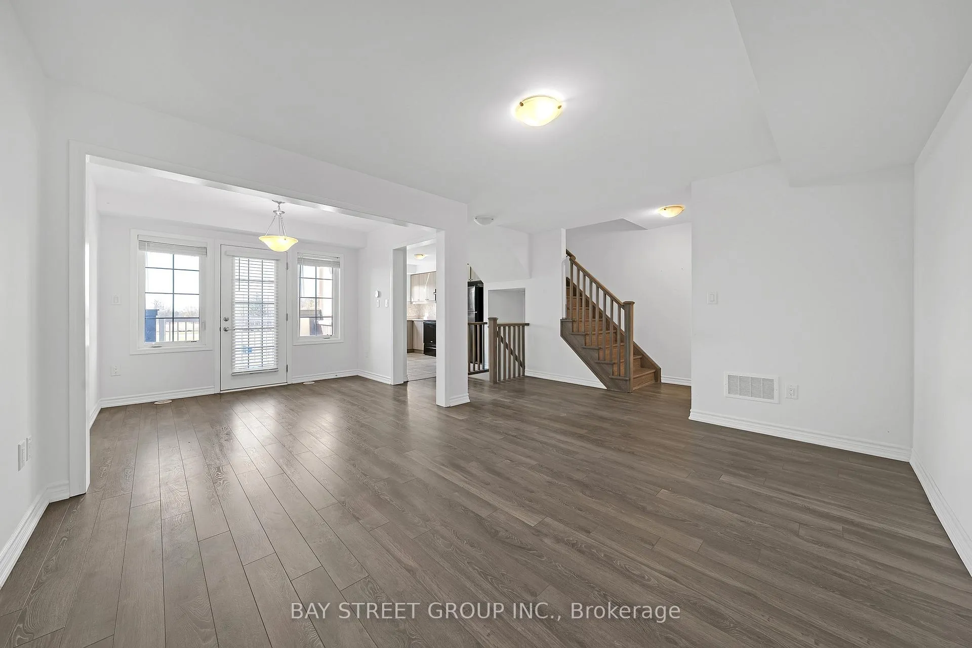 Photo 4 of 79 Bluegill Crescent, Whitby, Lynde Creek — HOMEH