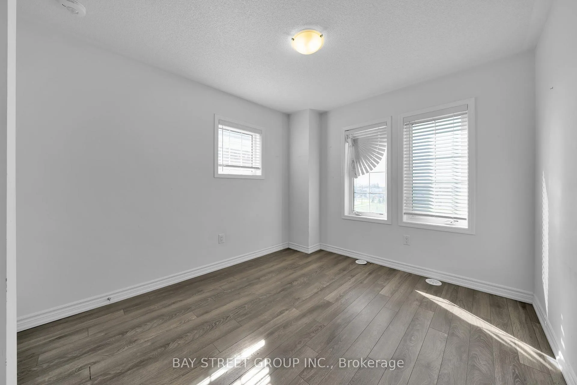Photo 18 of 79 Bluegill Crescent, Whitby, Lynde Creek — HOMEH