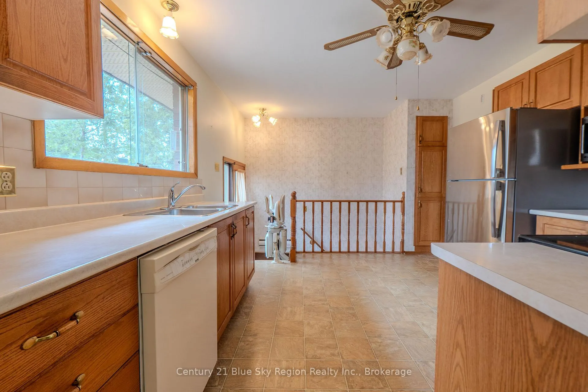 Photo 3 of 253 Richard Road, North Bay, Birchaven — HOMEH