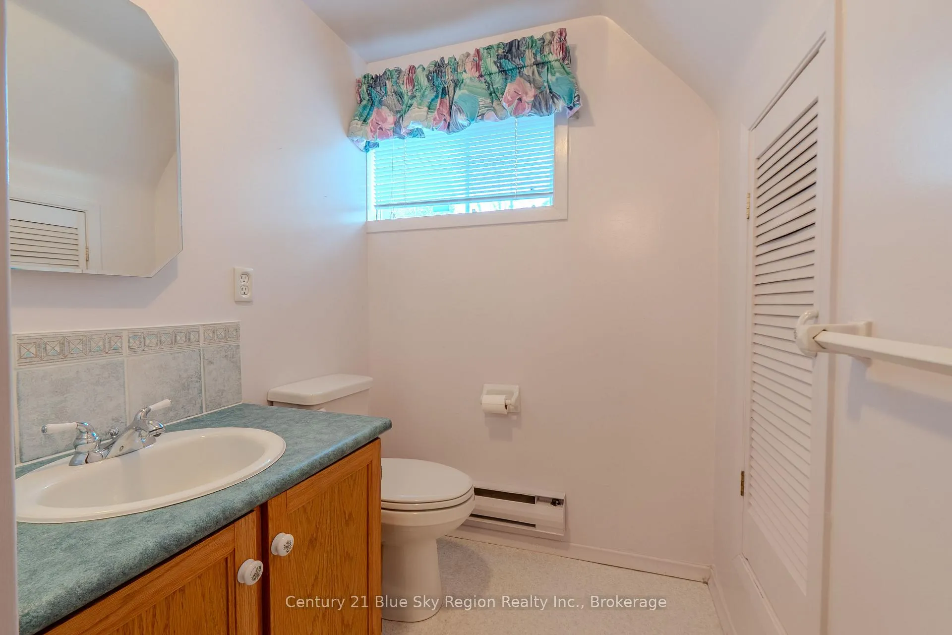 Photo 25 of 253 Richard Road, North Bay, Birchaven — HOMEH