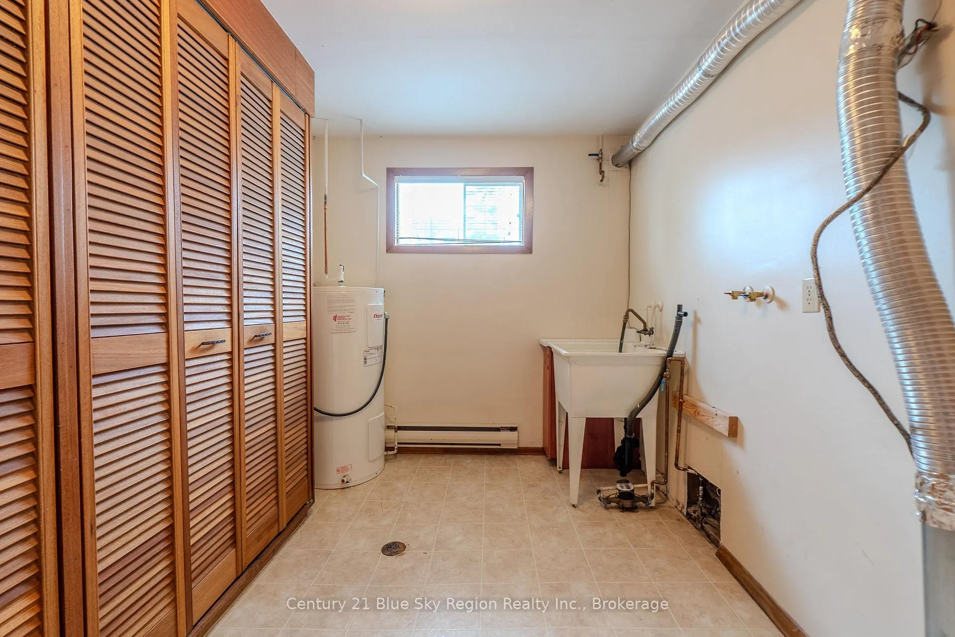 Photo 33 of 253 Richard Road, North Bay, Birchaven — HOMEH