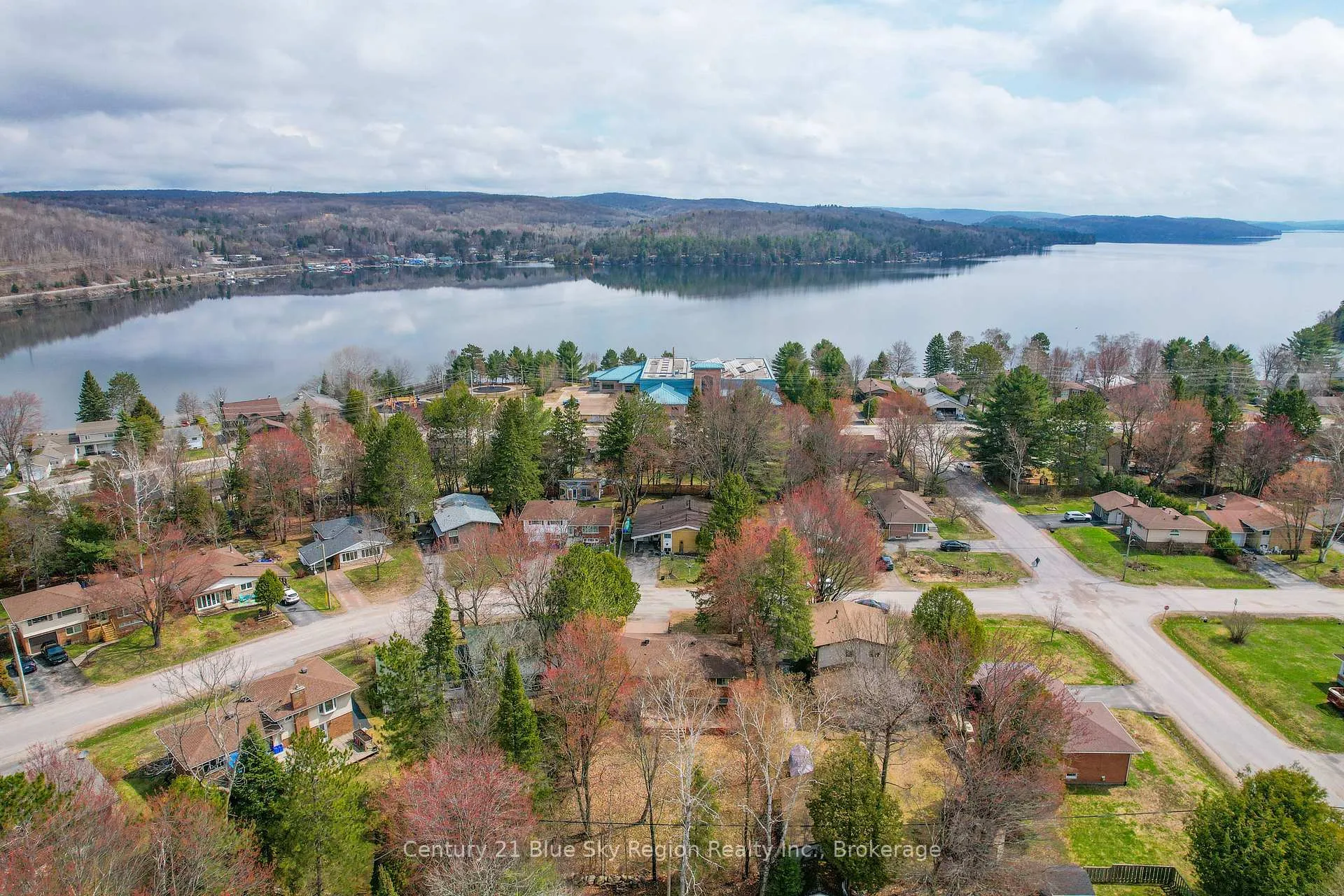 Photo 46 of 253 Richard Road, North Bay, Birchaven — HOMEH