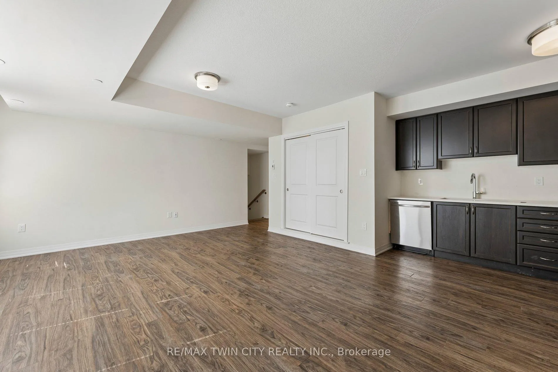 Photo 5 of Unit 28, 35 Fieldridge Crescent, Brampton, Sandringham-Wellington North — HOMEH