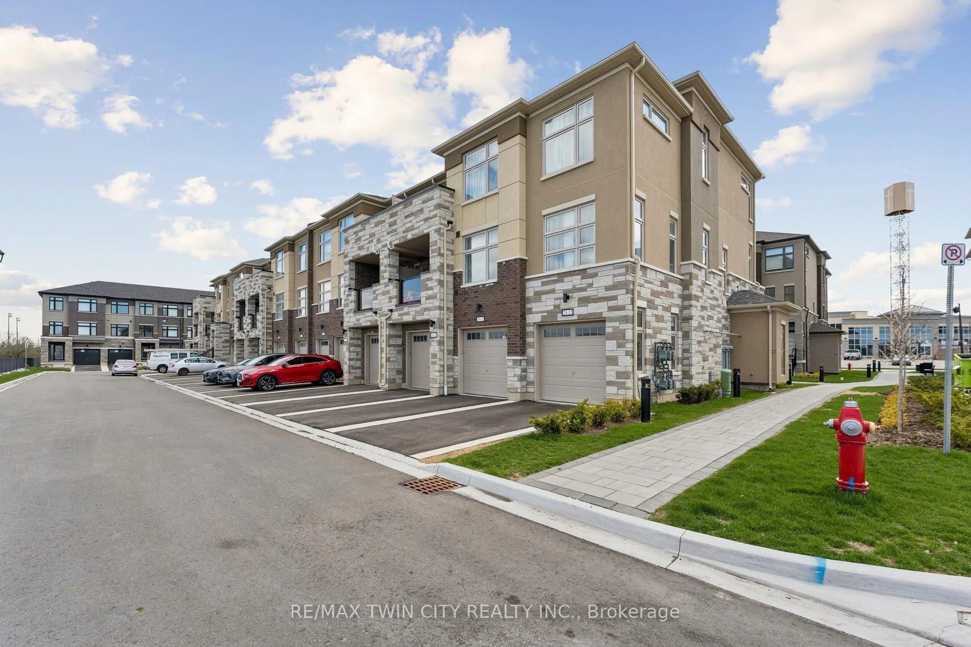 Photo 30 of Unit 28, 35 Fieldridge Crescent, Brampton, Sandringham-Wellington North — HOMEH
