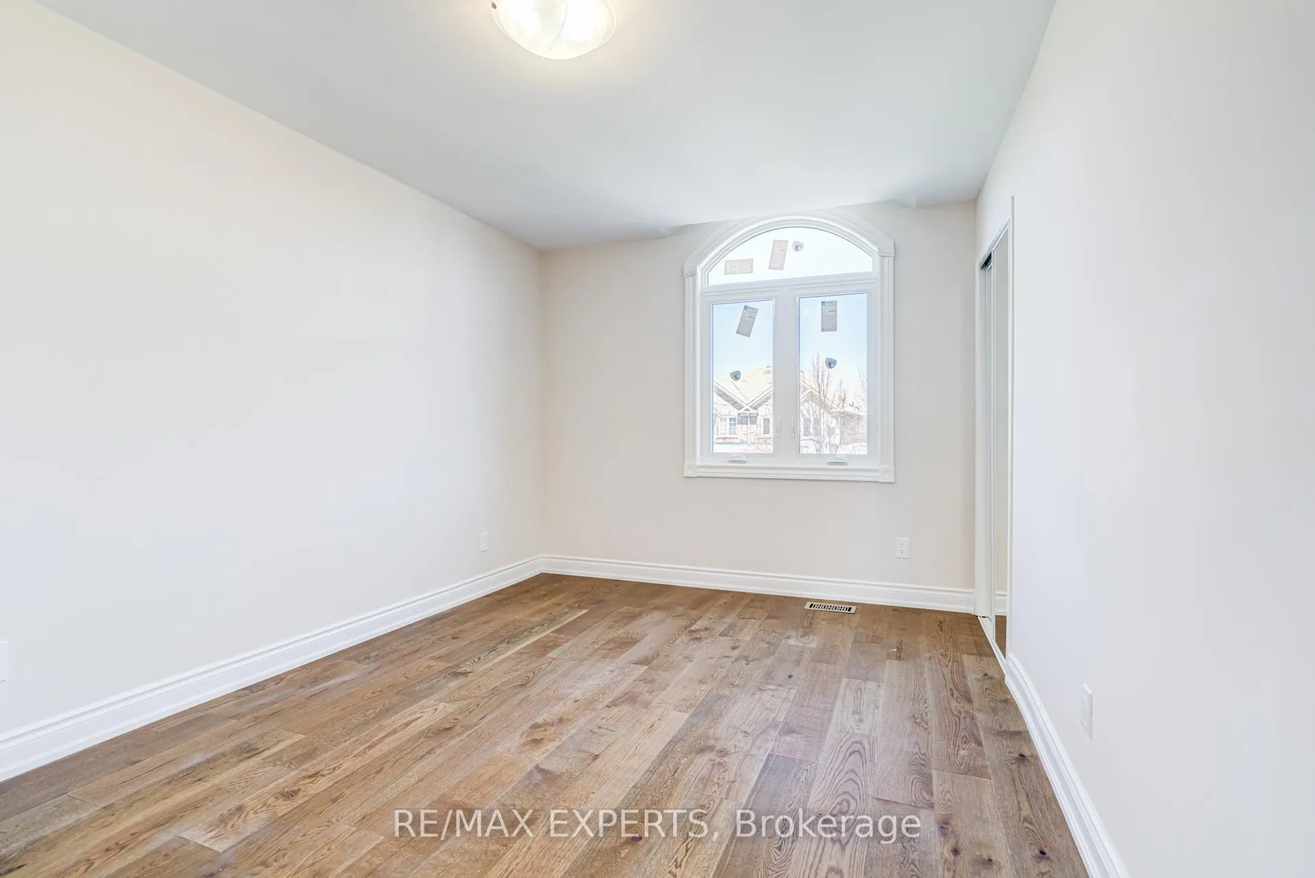 Photo 20 of 45 Del Francesco Way, Vaughan, Vellore Village — HOMEH